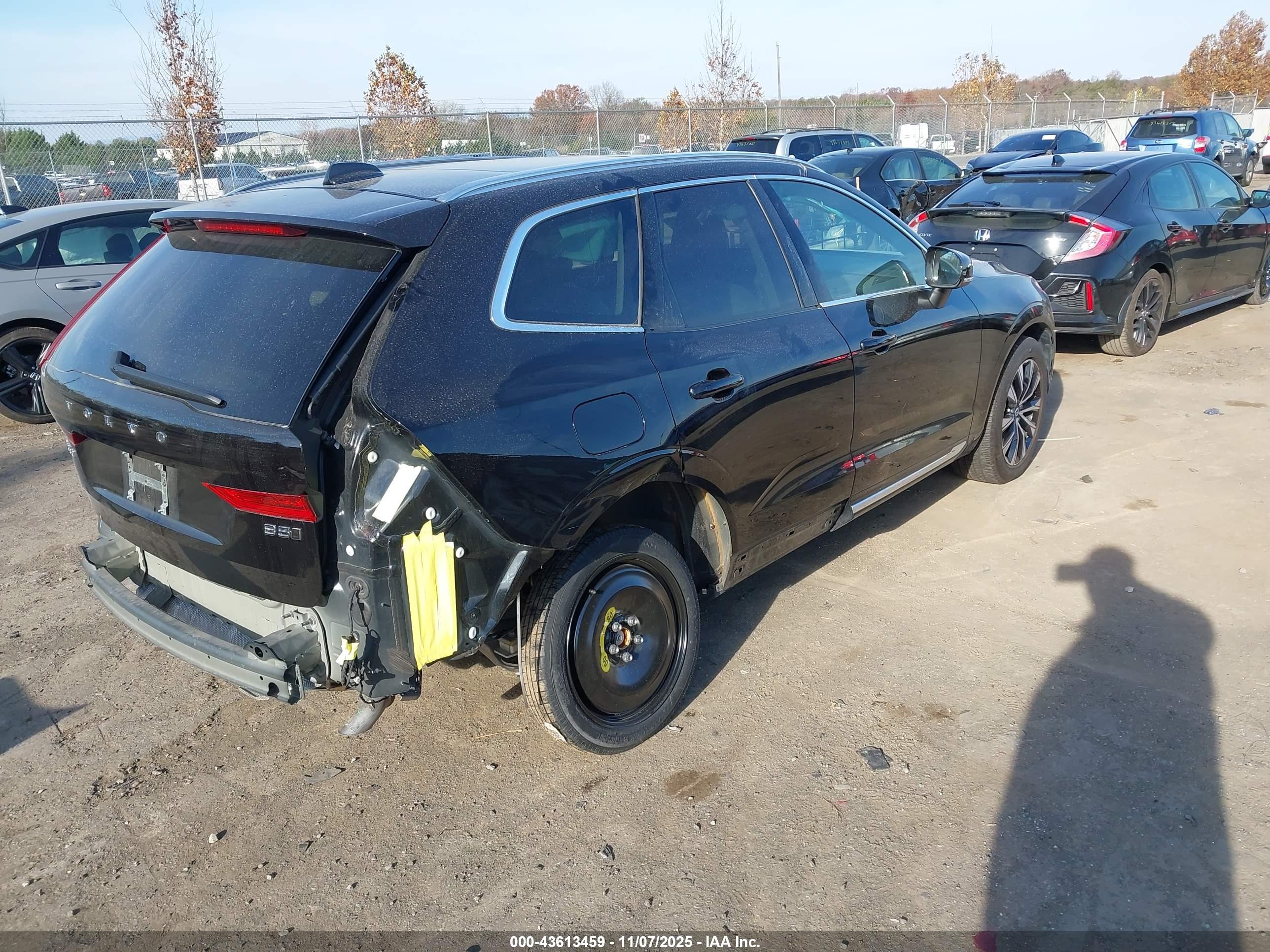 VOLVO XC60 image 4