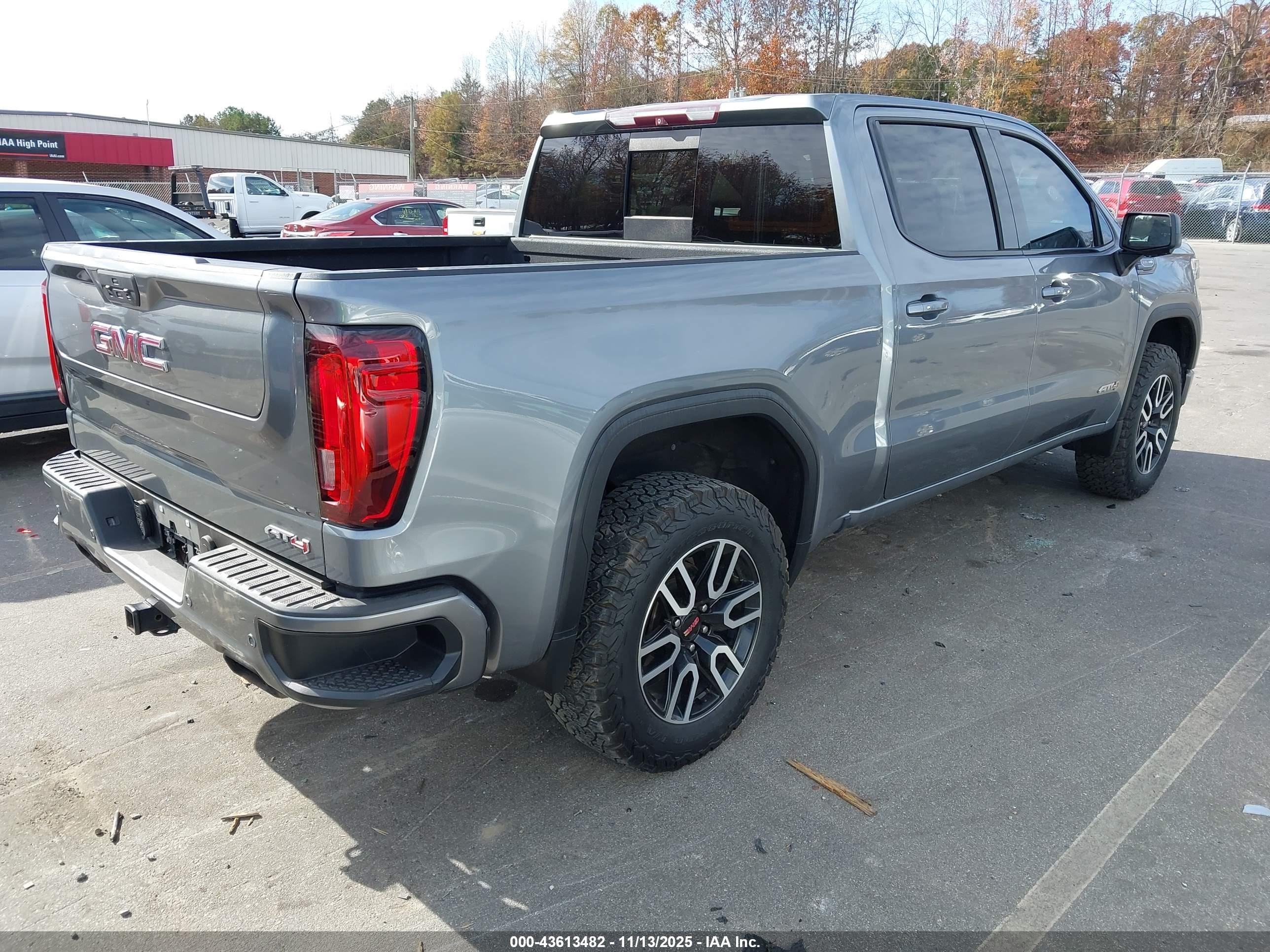 GMC SIERRA image 4