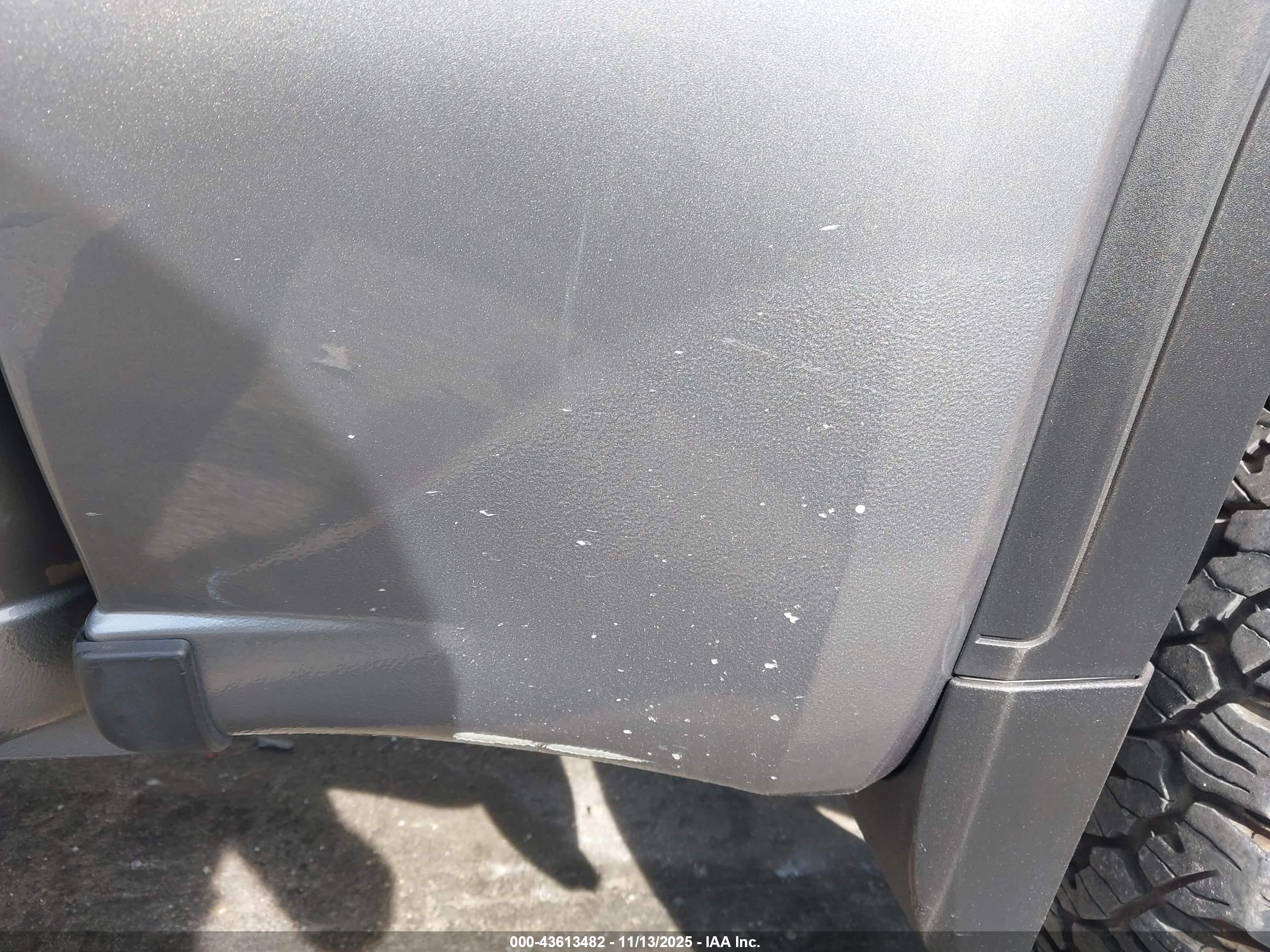 GMC SIERRA image 6