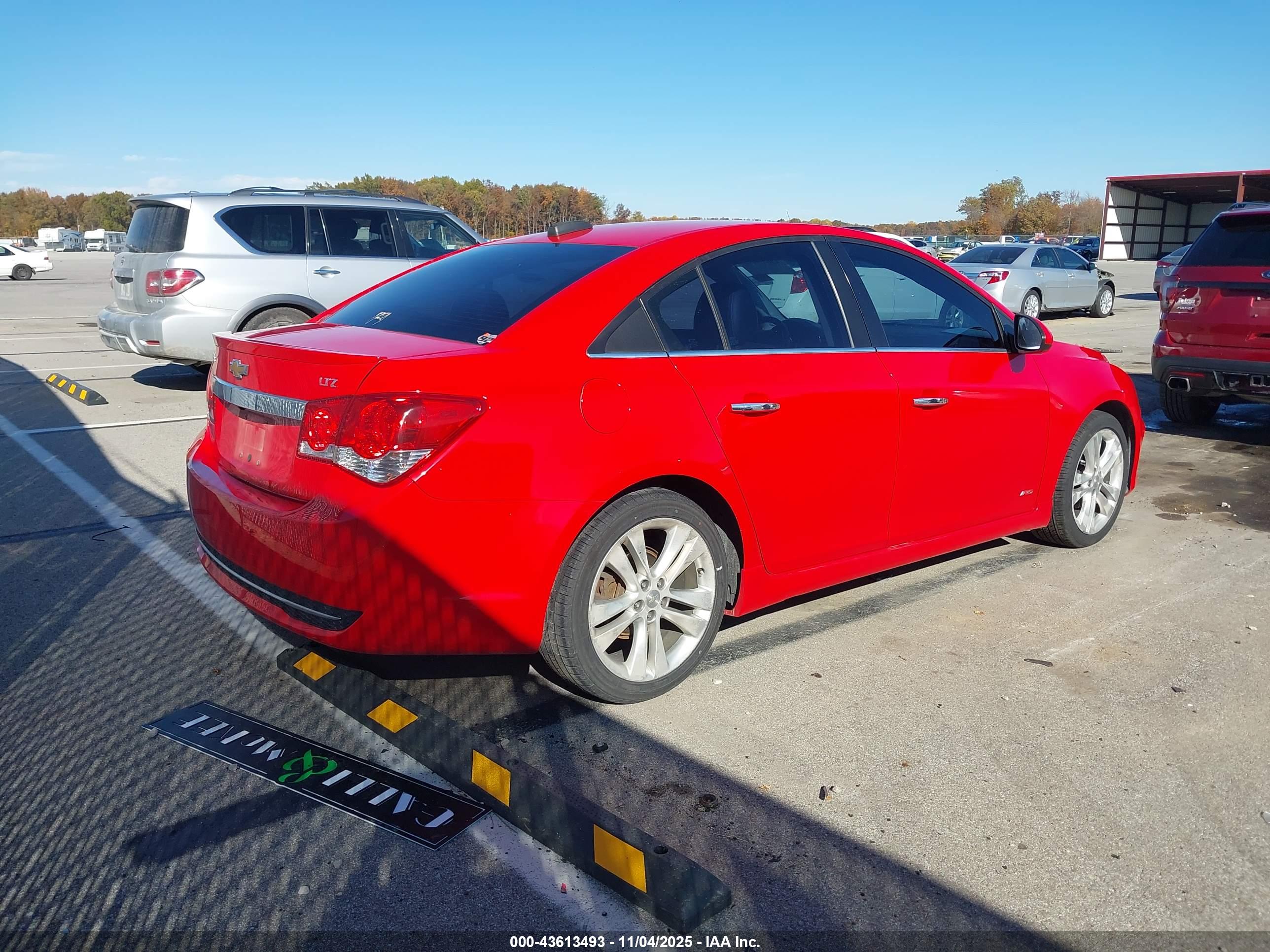 CHEVROLET CRUZE image 4
