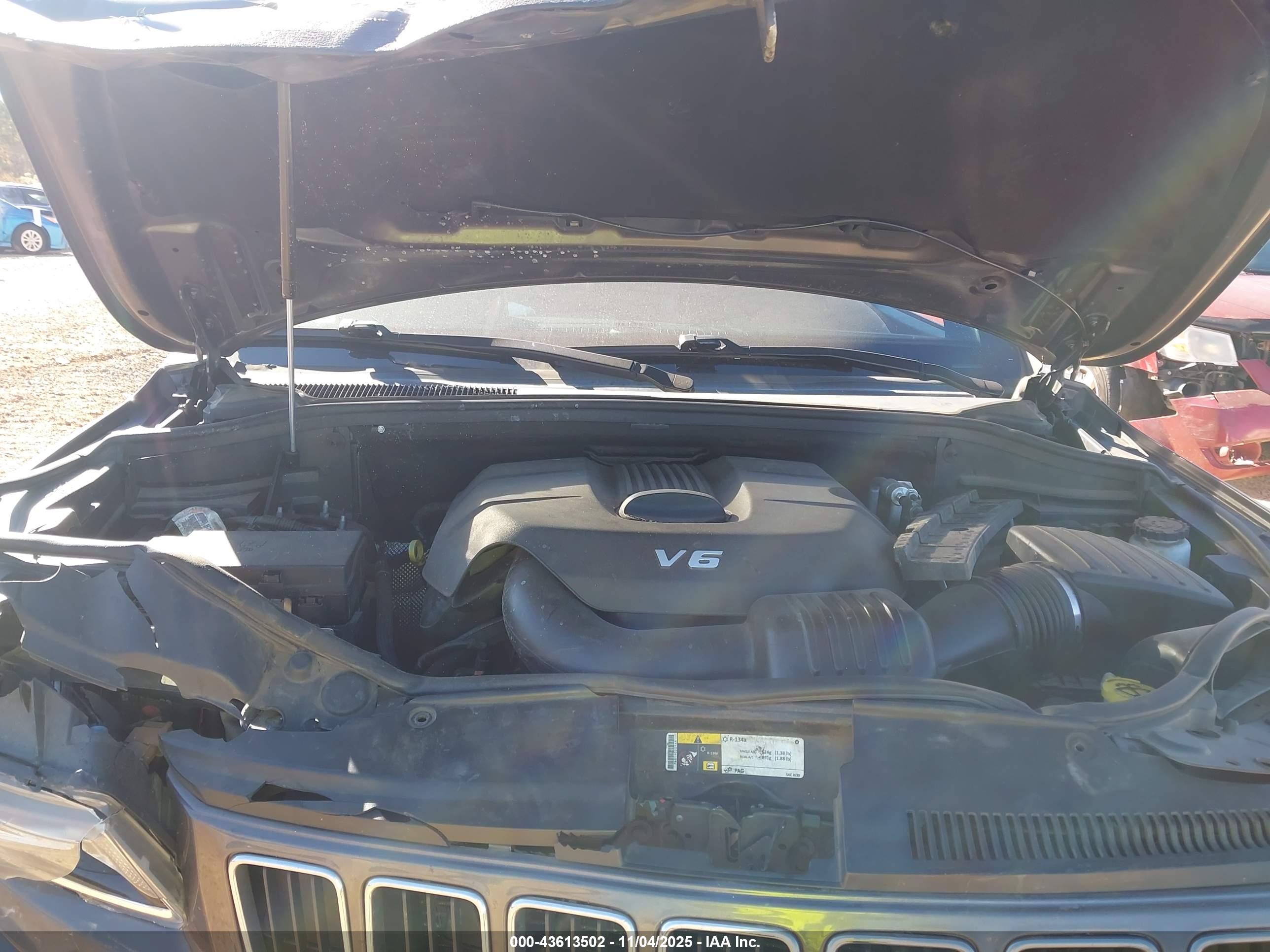 JEEP GRAND image 10
