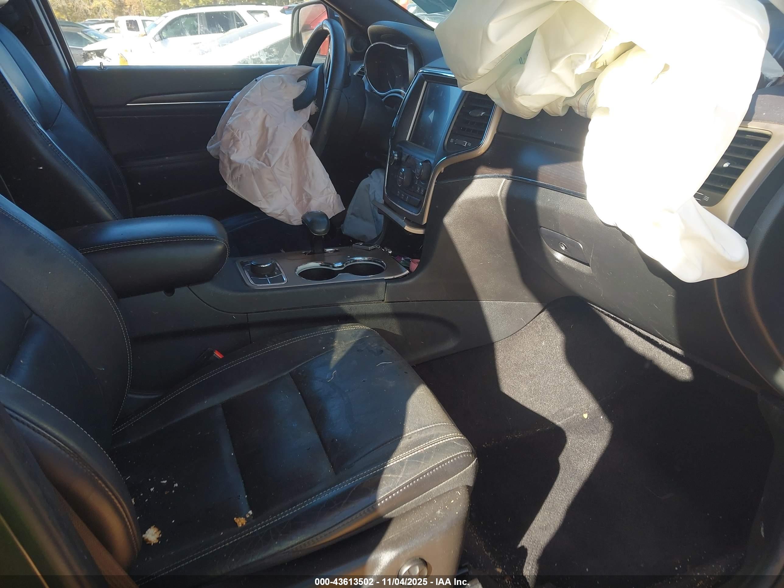 JEEP GRAND image 5
