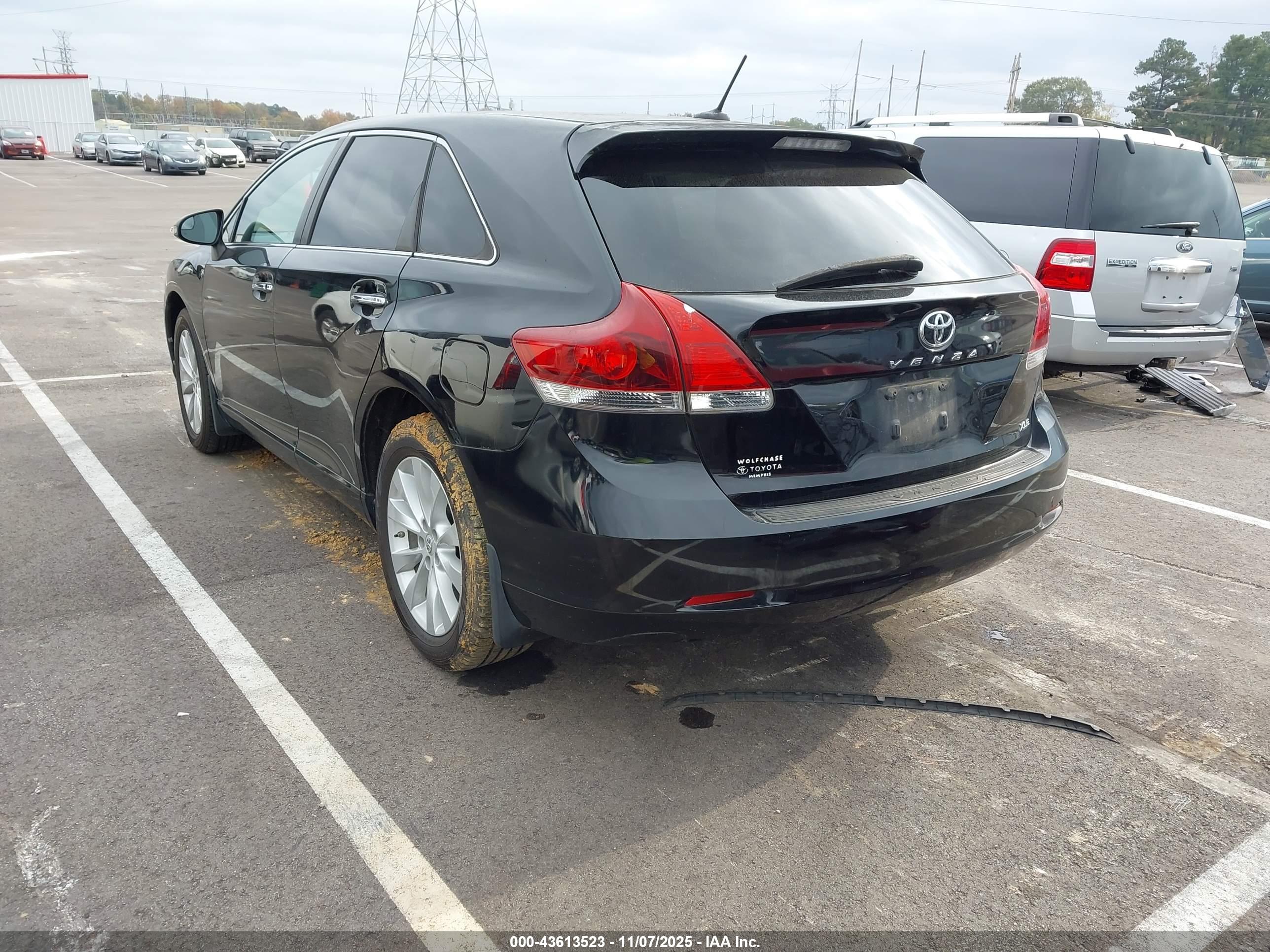 TOYOTA VENZA image 3