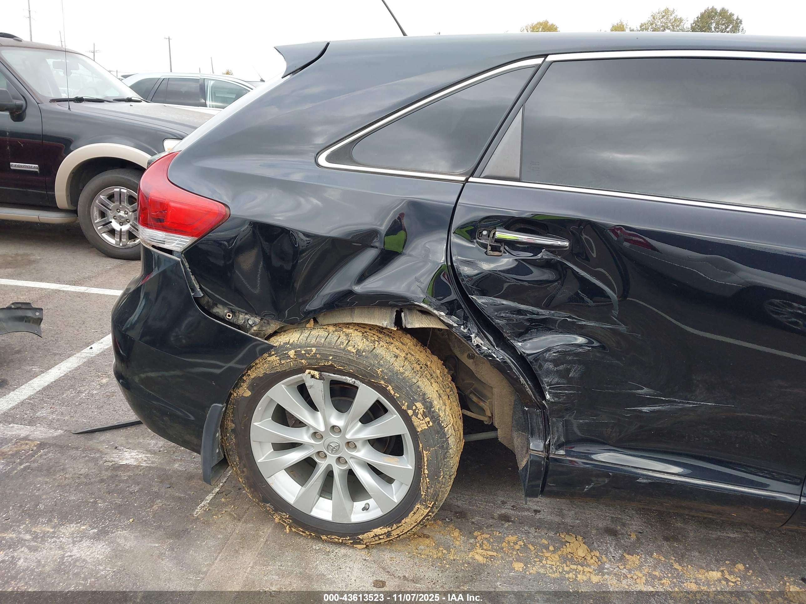 TOYOTA VENZA image 6