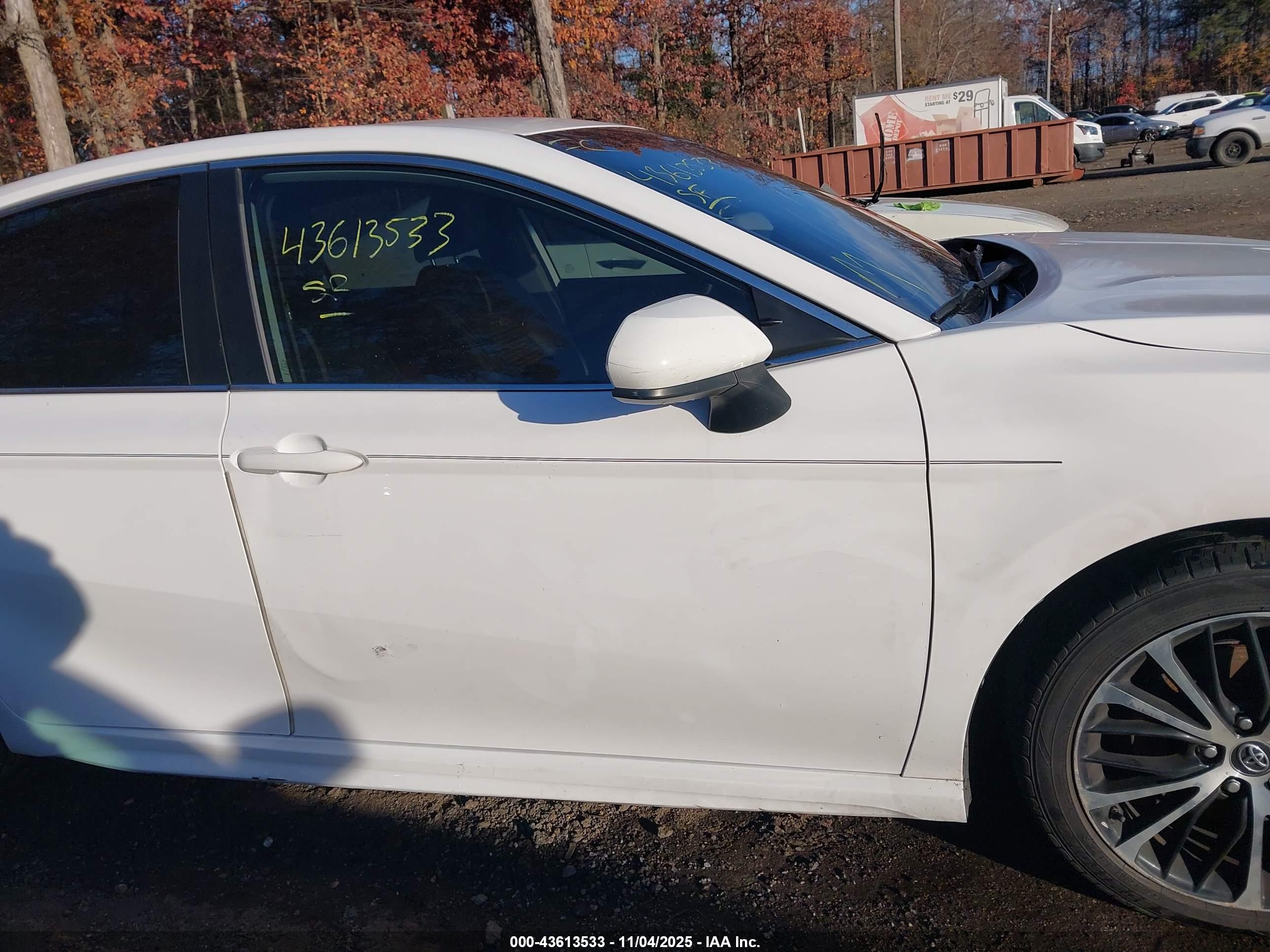 TOYOTA CAMRY image 6