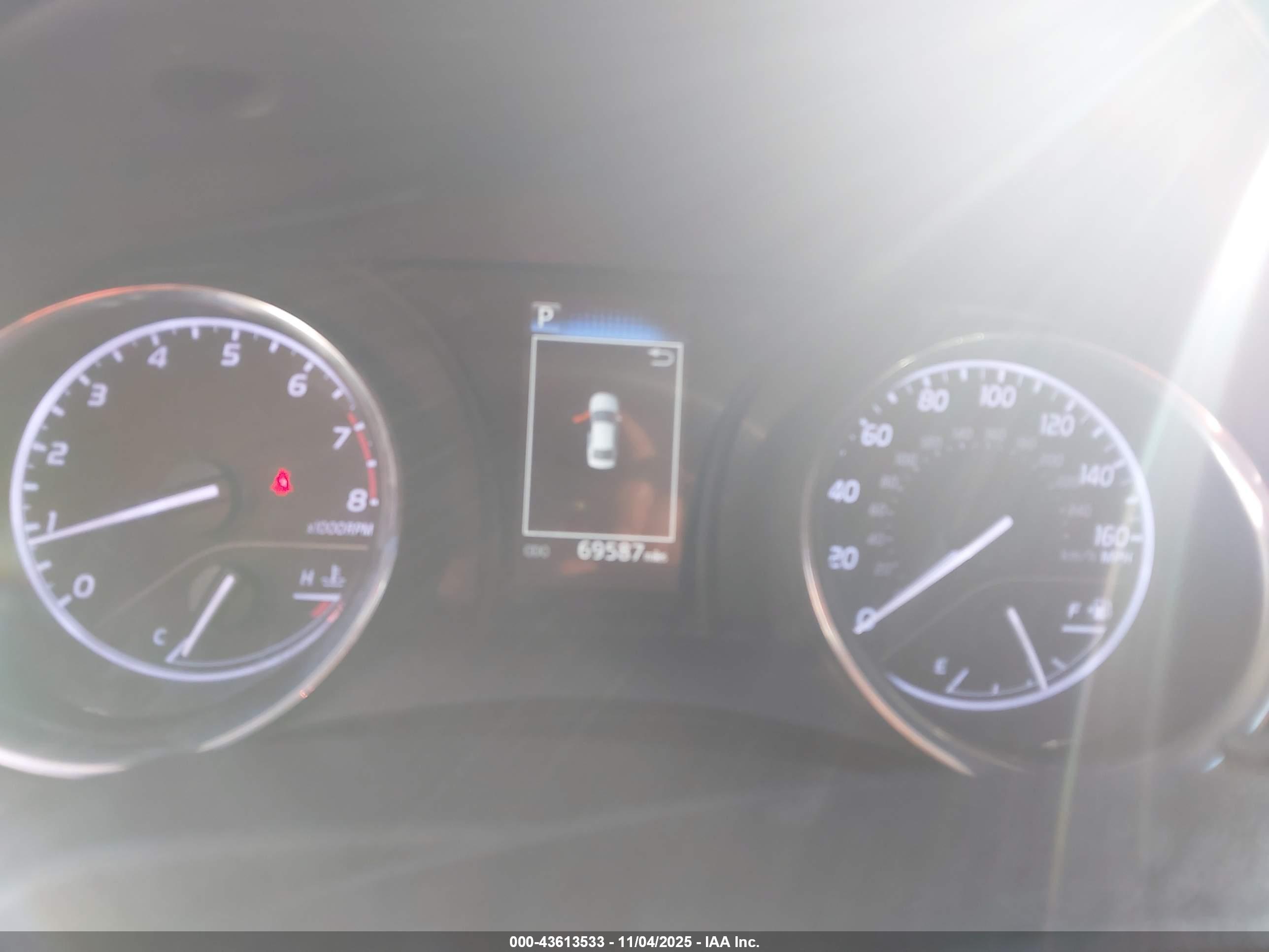 TOYOTA CAMRY image 7