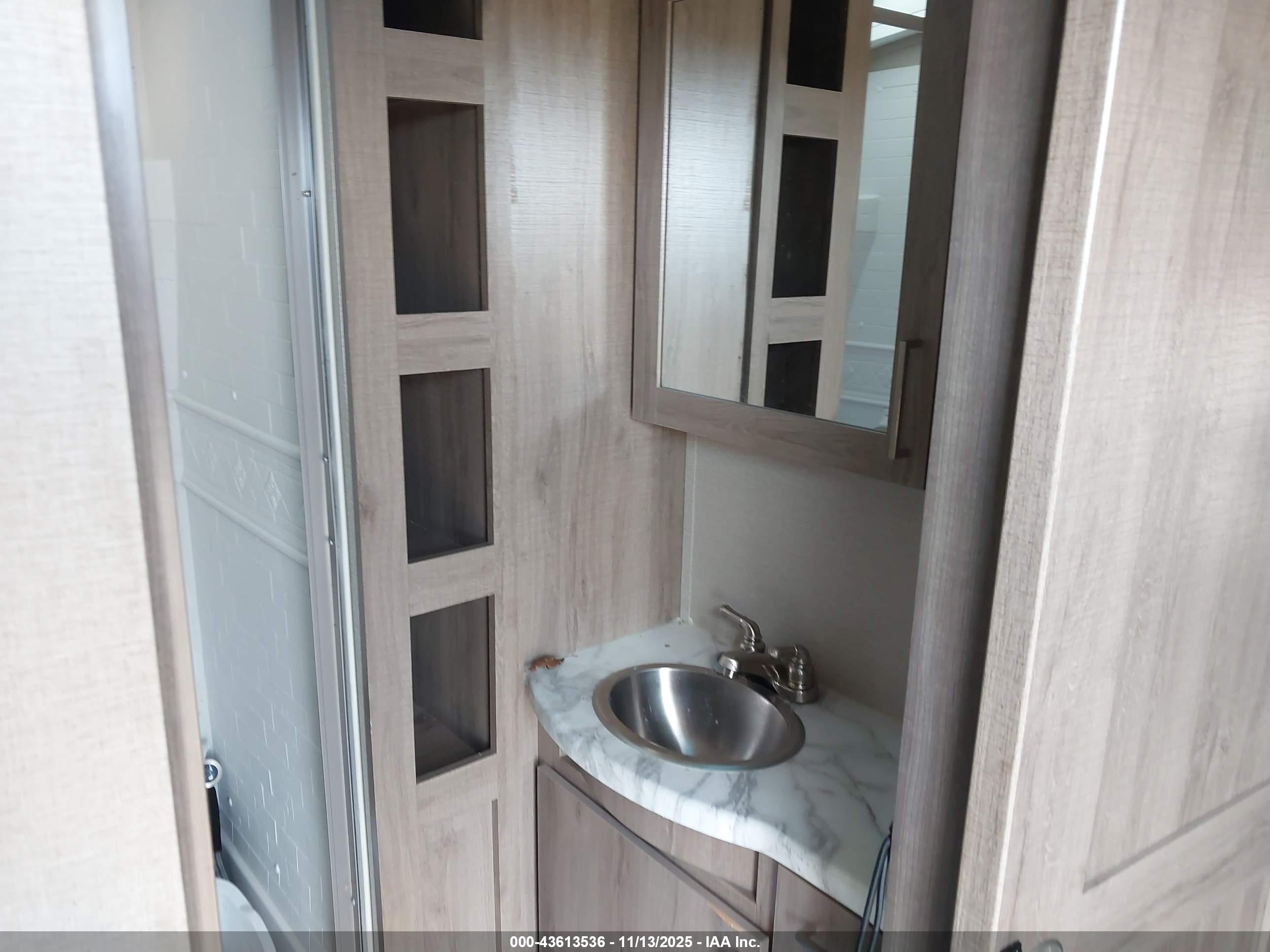 GRAND DESIGN image 10