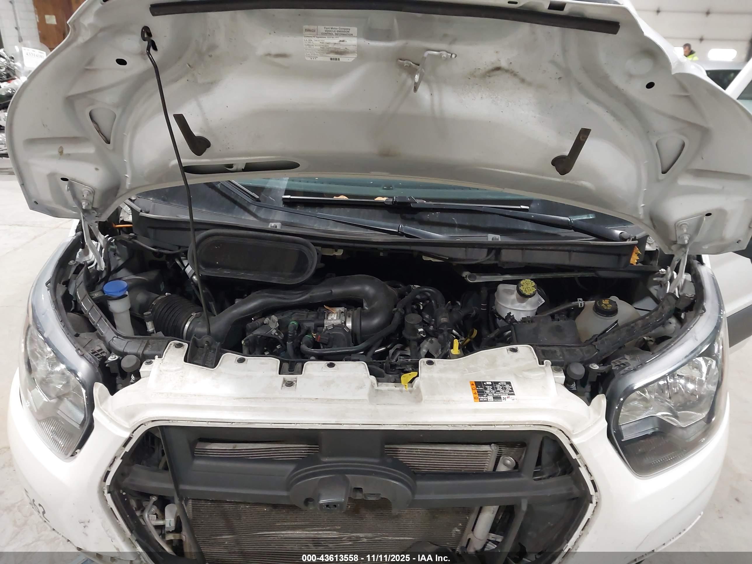 FORD TRANSIT-350 image 10