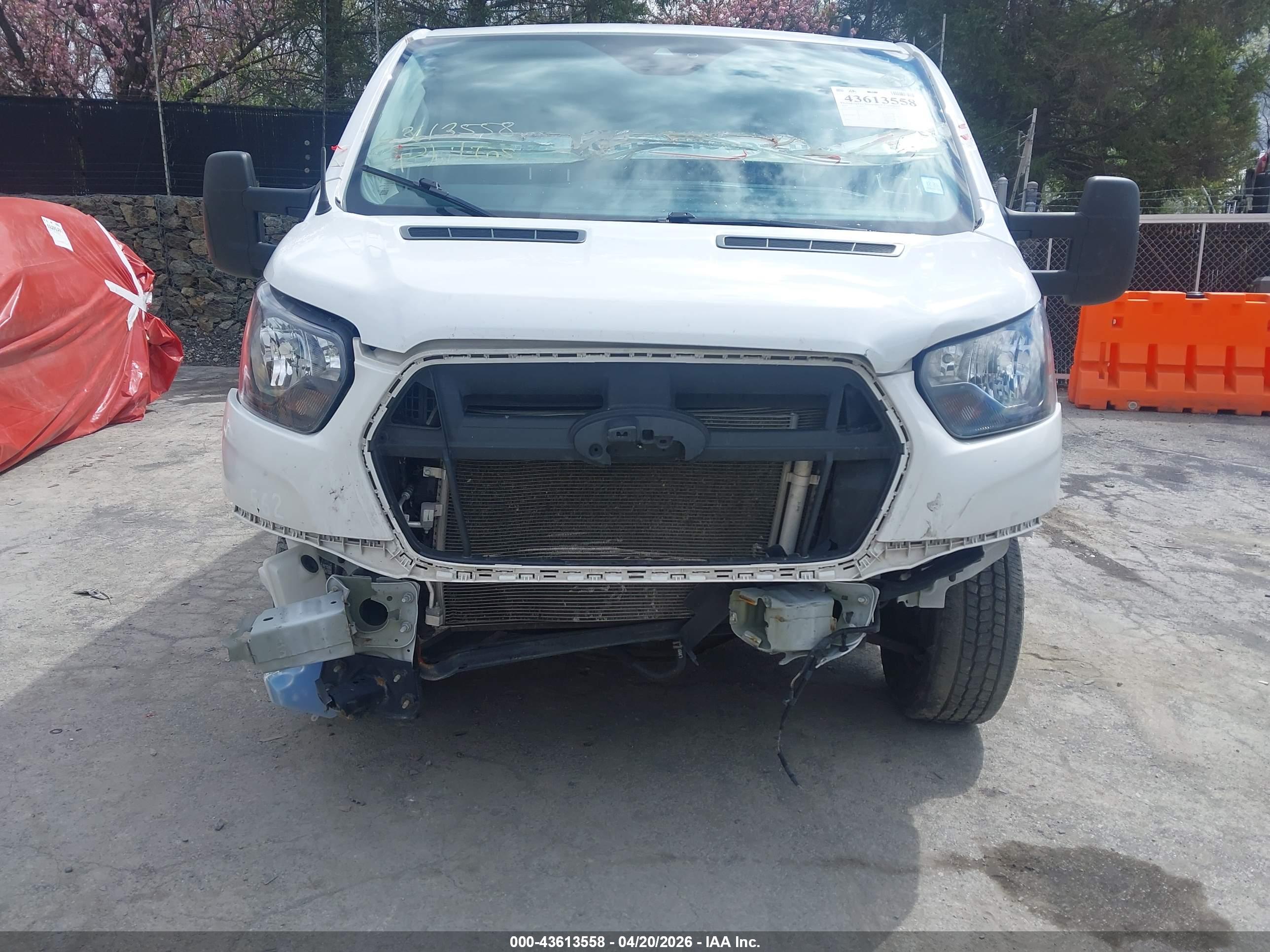 FORD TRANSIT-350 image 6