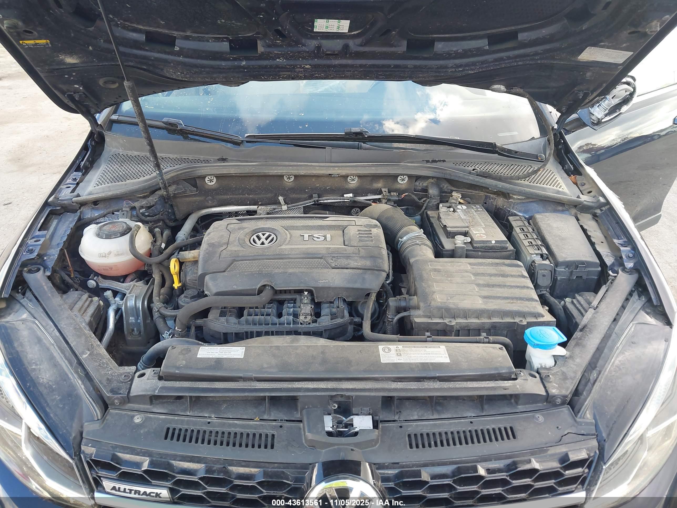 VOLKSWAGEN GOLF image 10