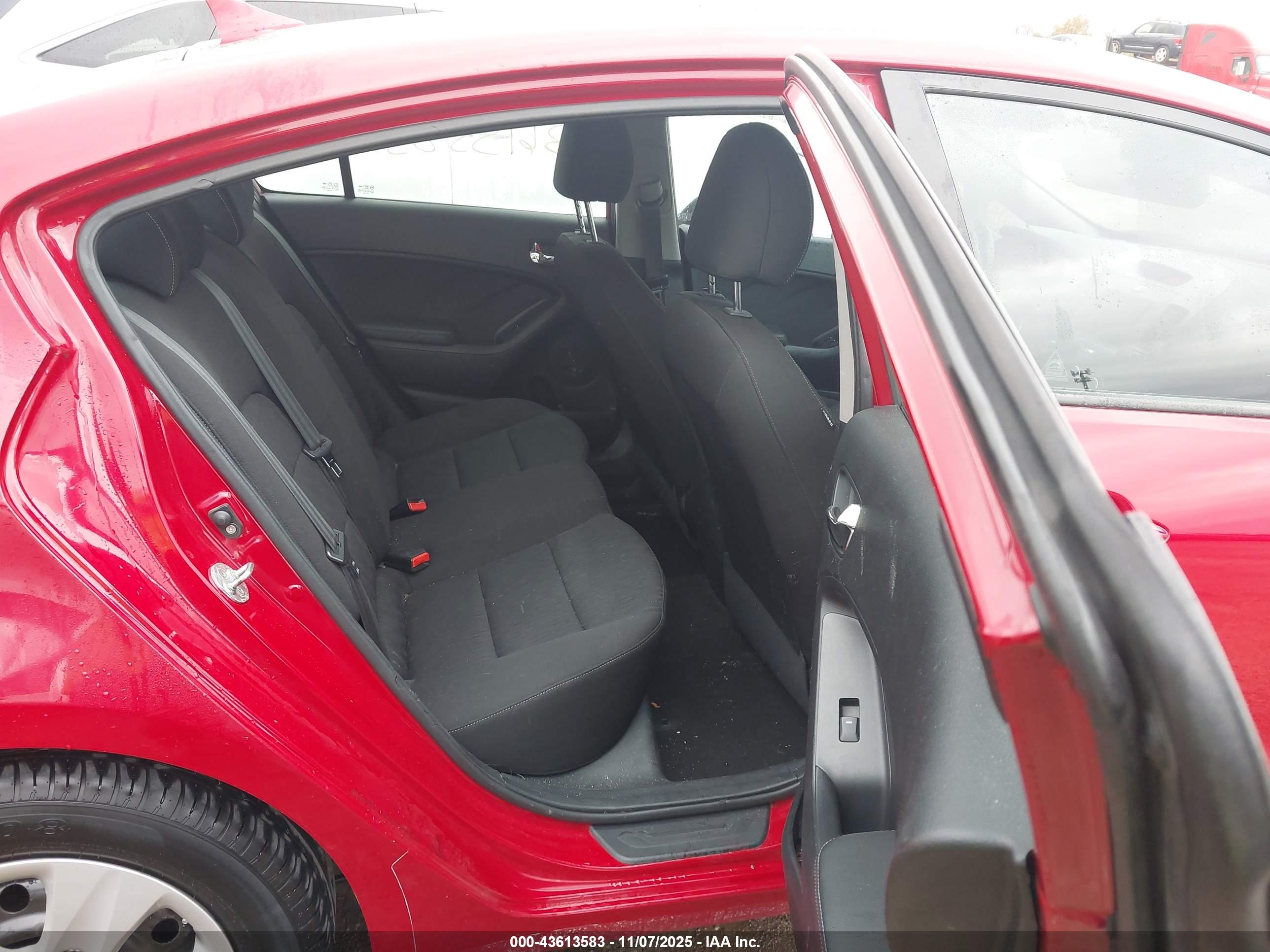 KIA FORTE image 8