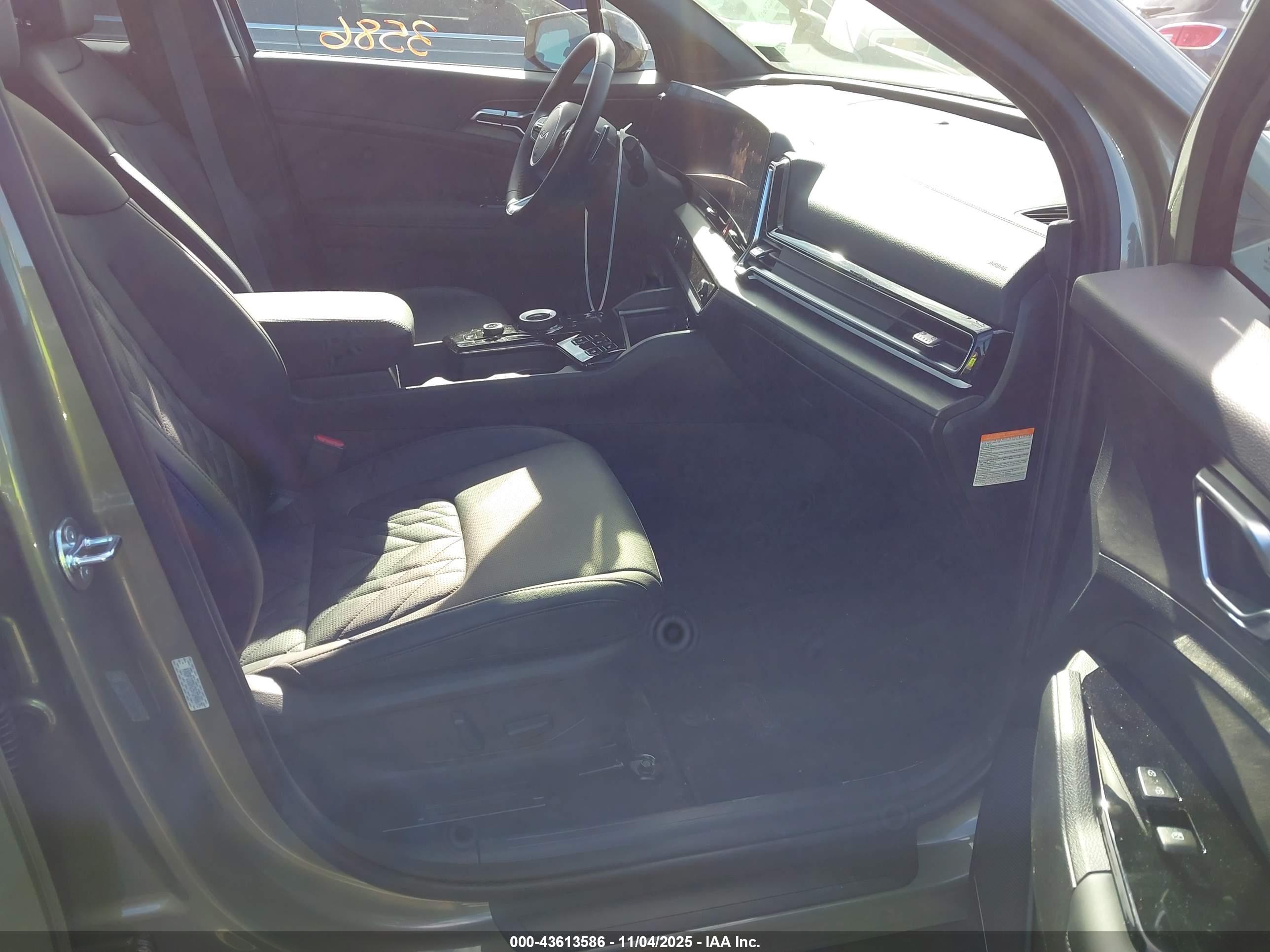 KIA SPORTAGE image 5