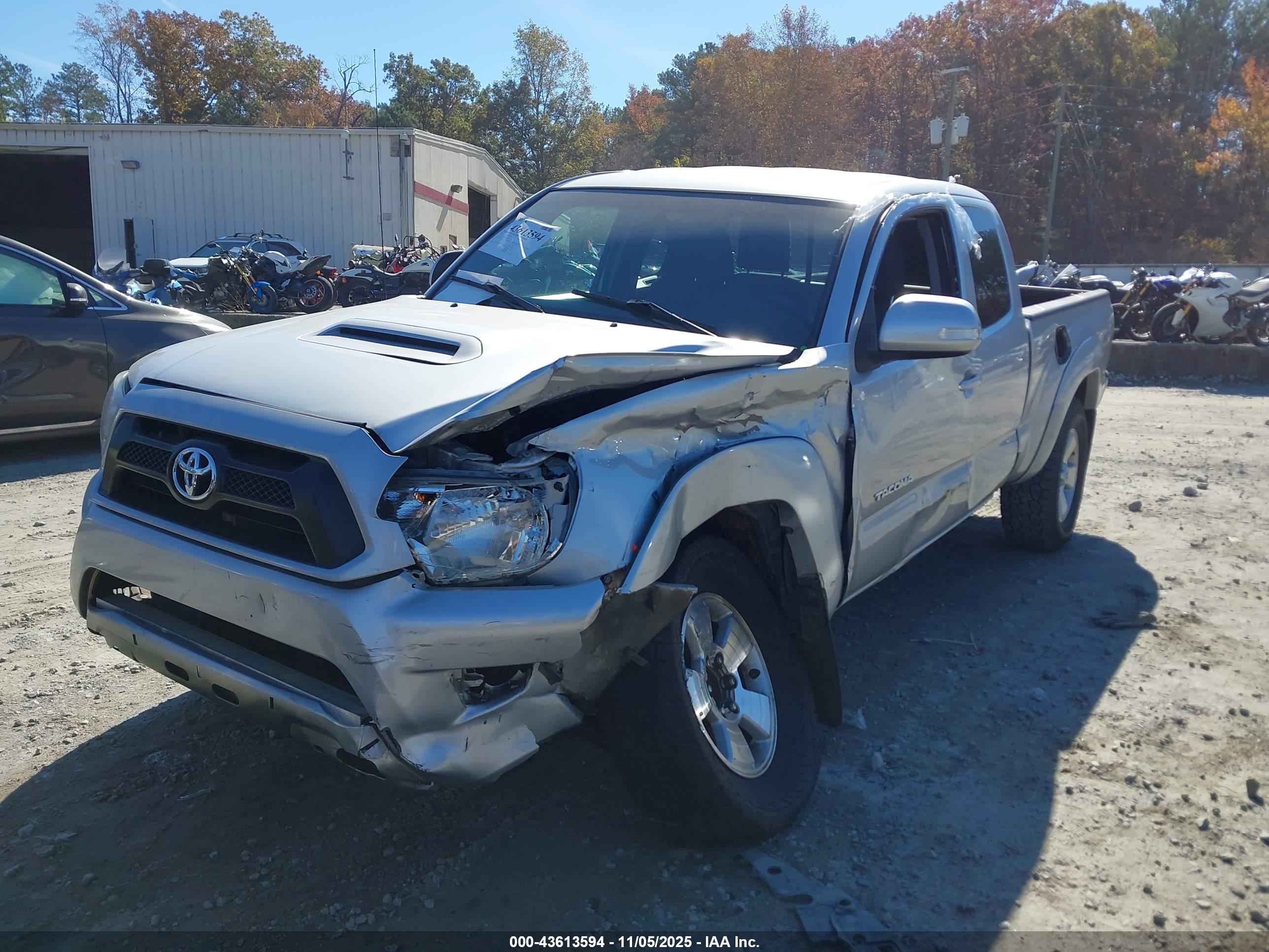 TOYOTA TACOMA image 2