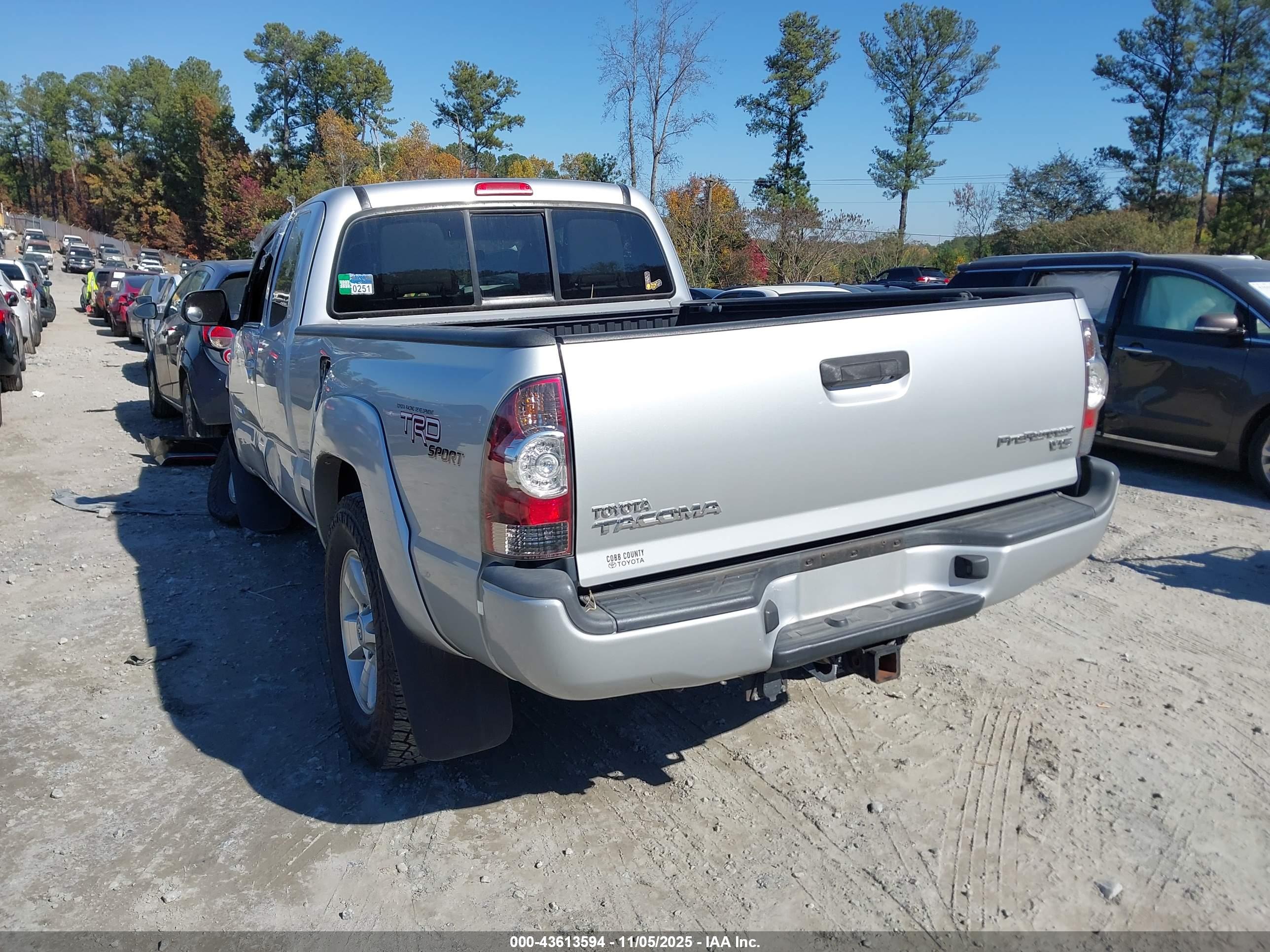 TOYOTA TACOMA image 3