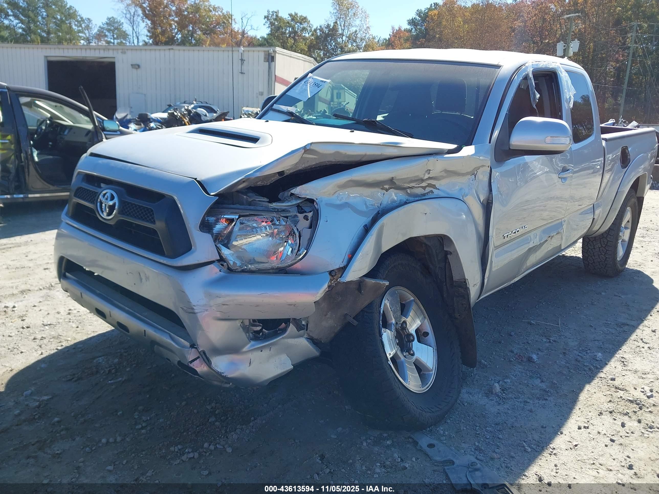TOYOTA TACOMA image 6