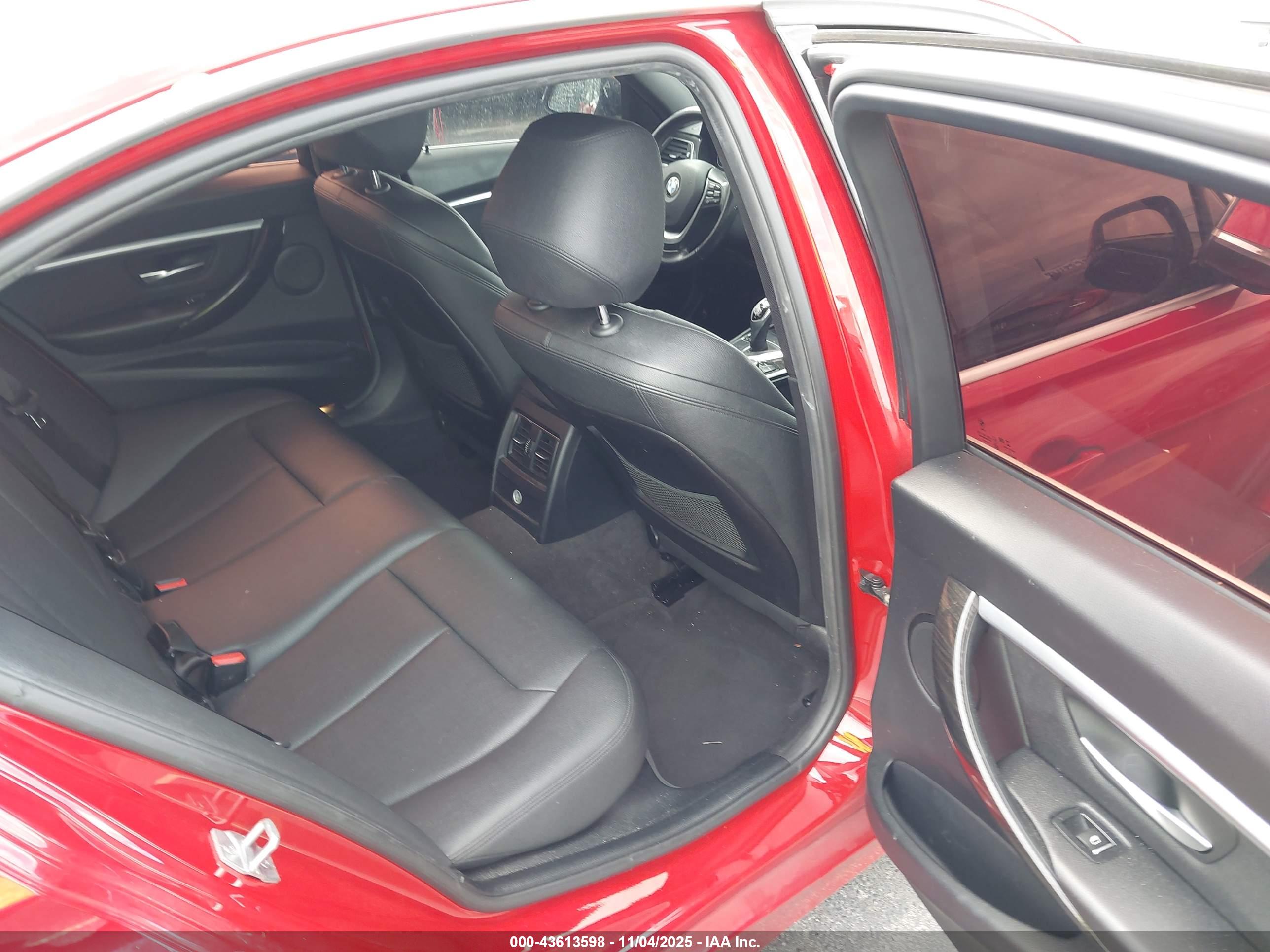 BMW 330I image 8