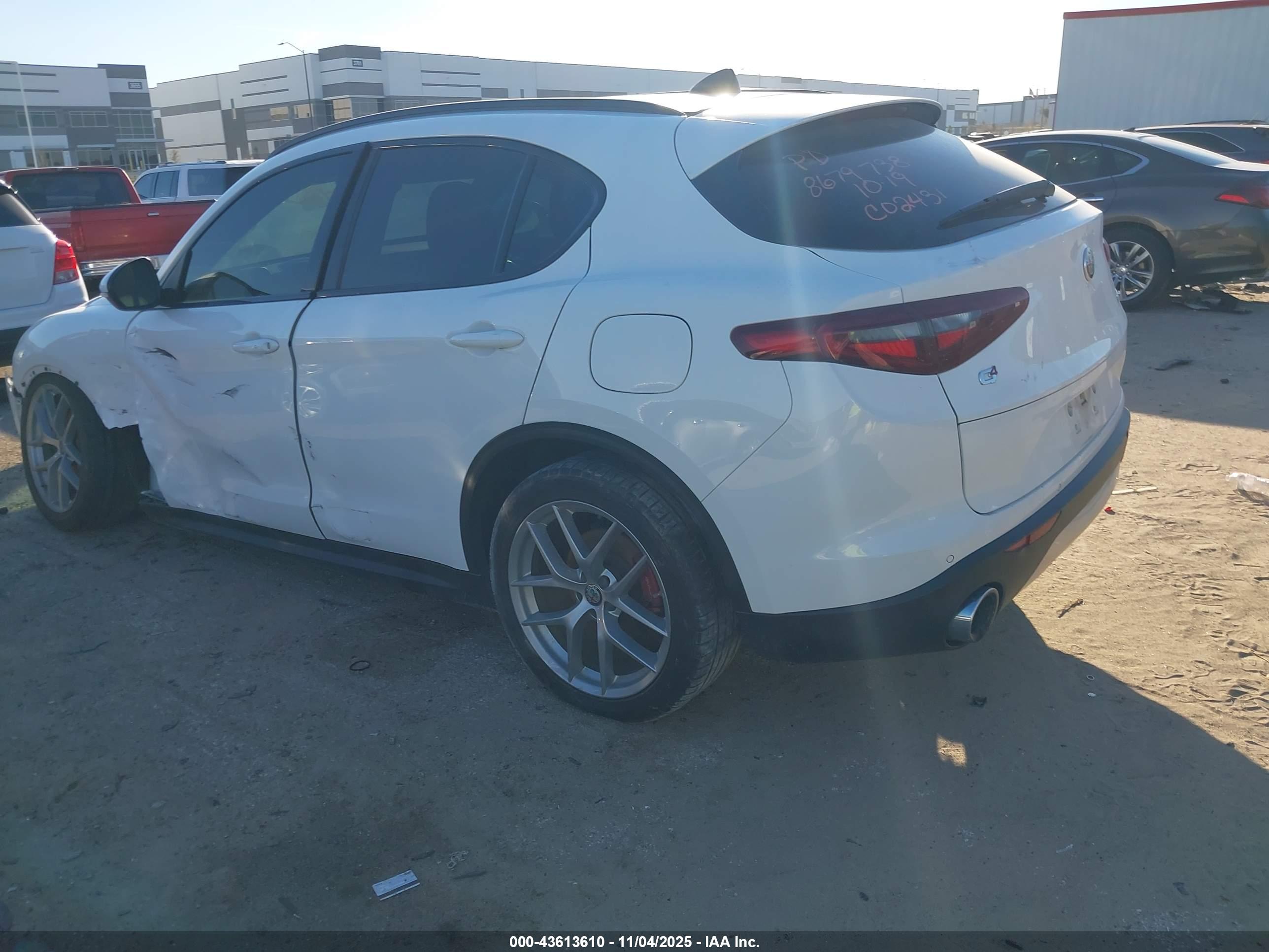 ALFA ROMEO image 3