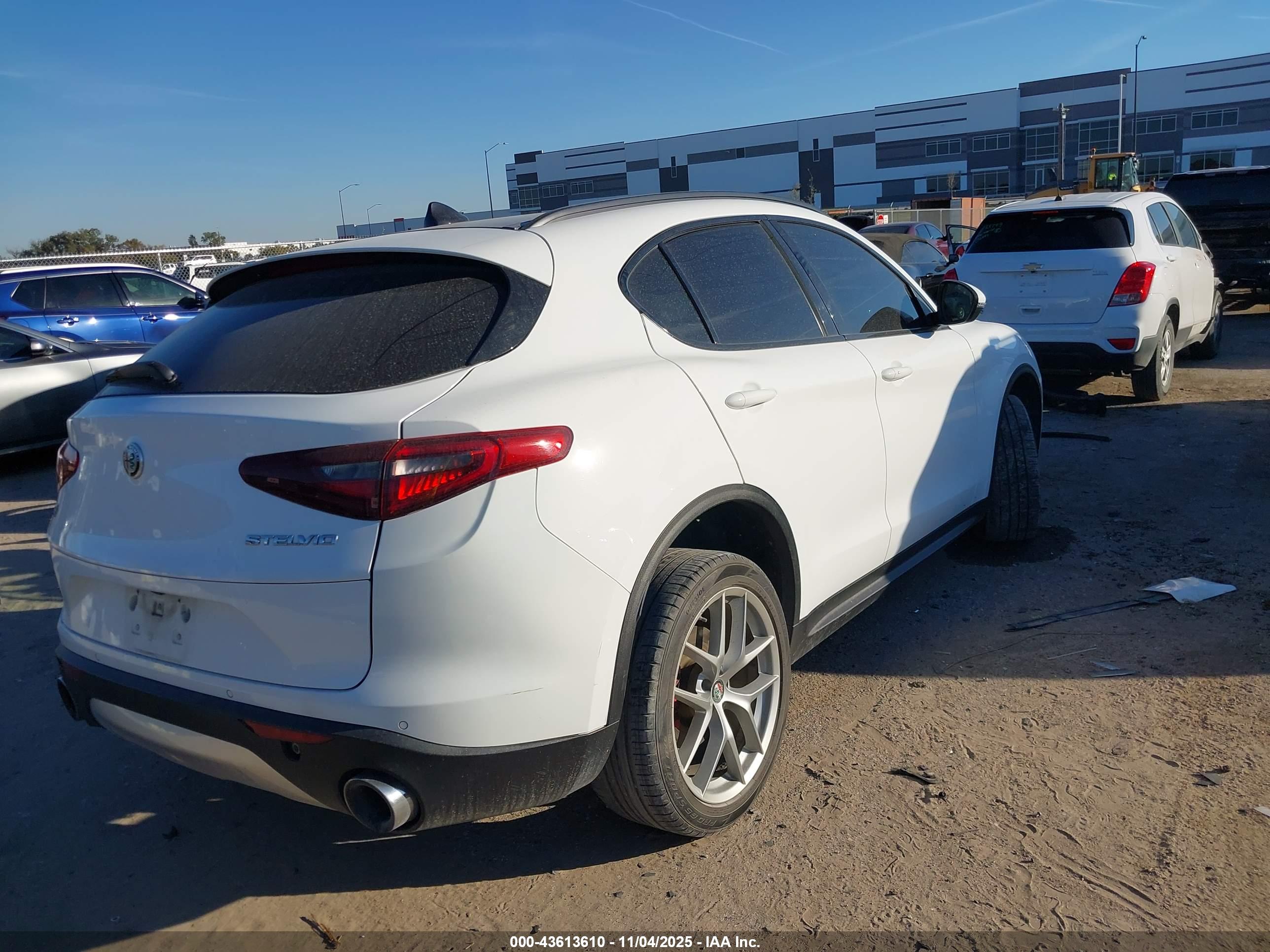 ALFA ROMEO image 4