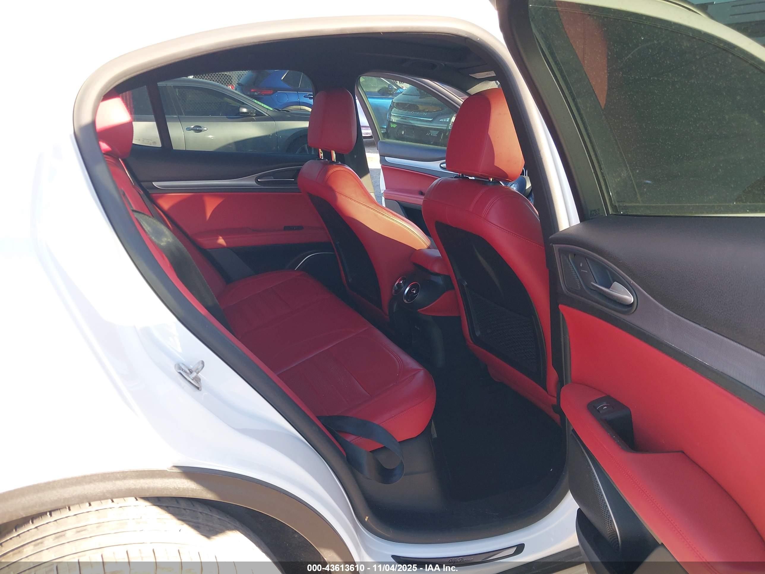 ALFA ROMEO image 8