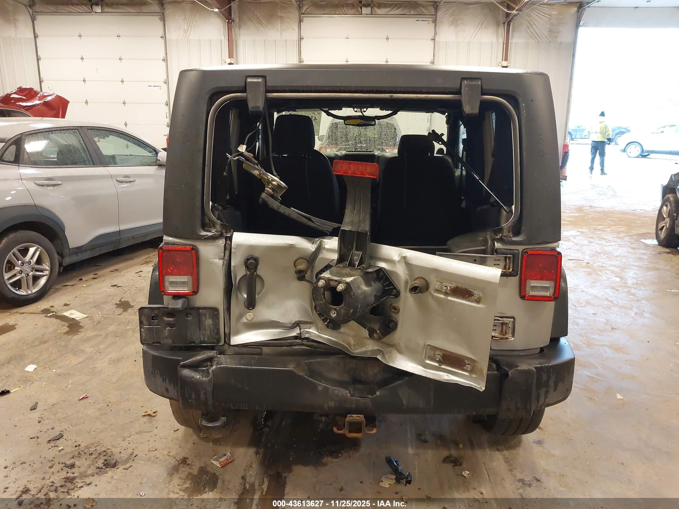 JEEP WRANGLER image 6