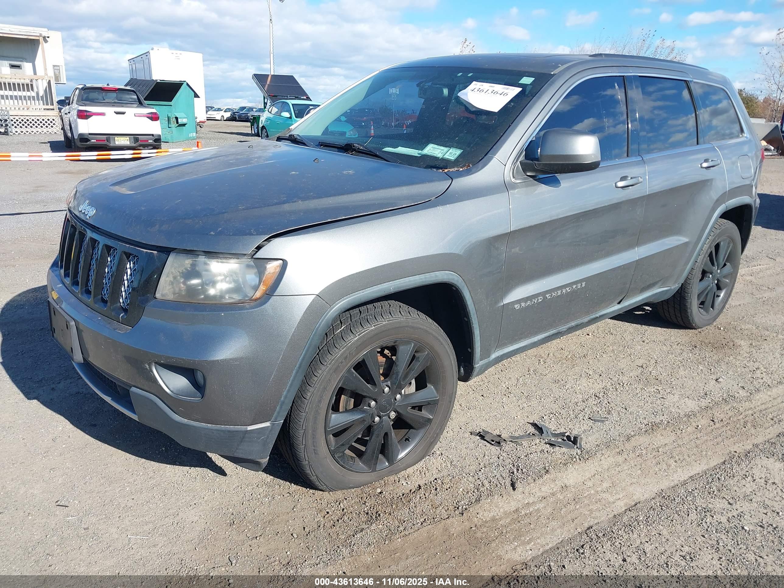 JEEP GRAND image 2