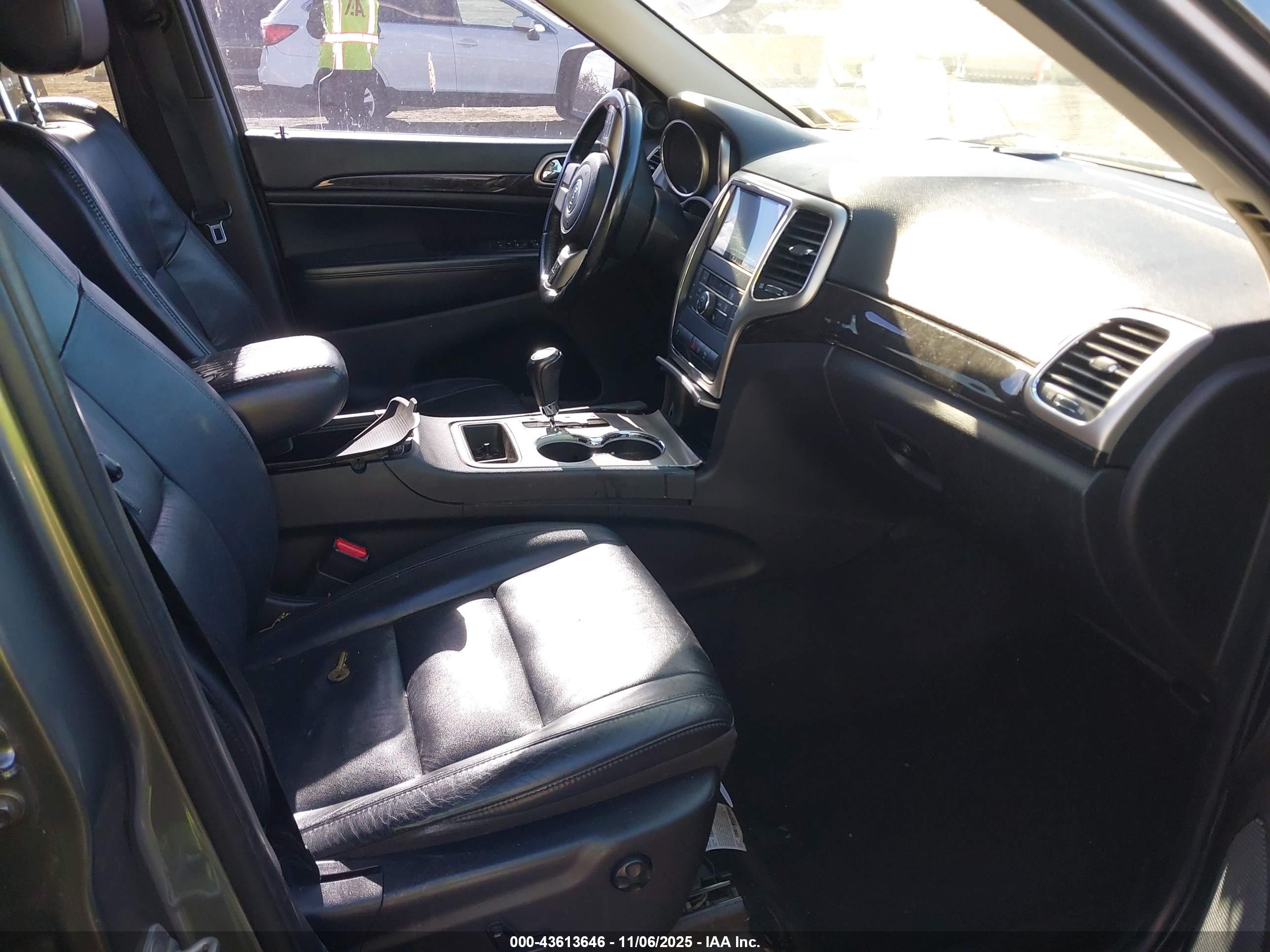 JEEP GRAND image 5