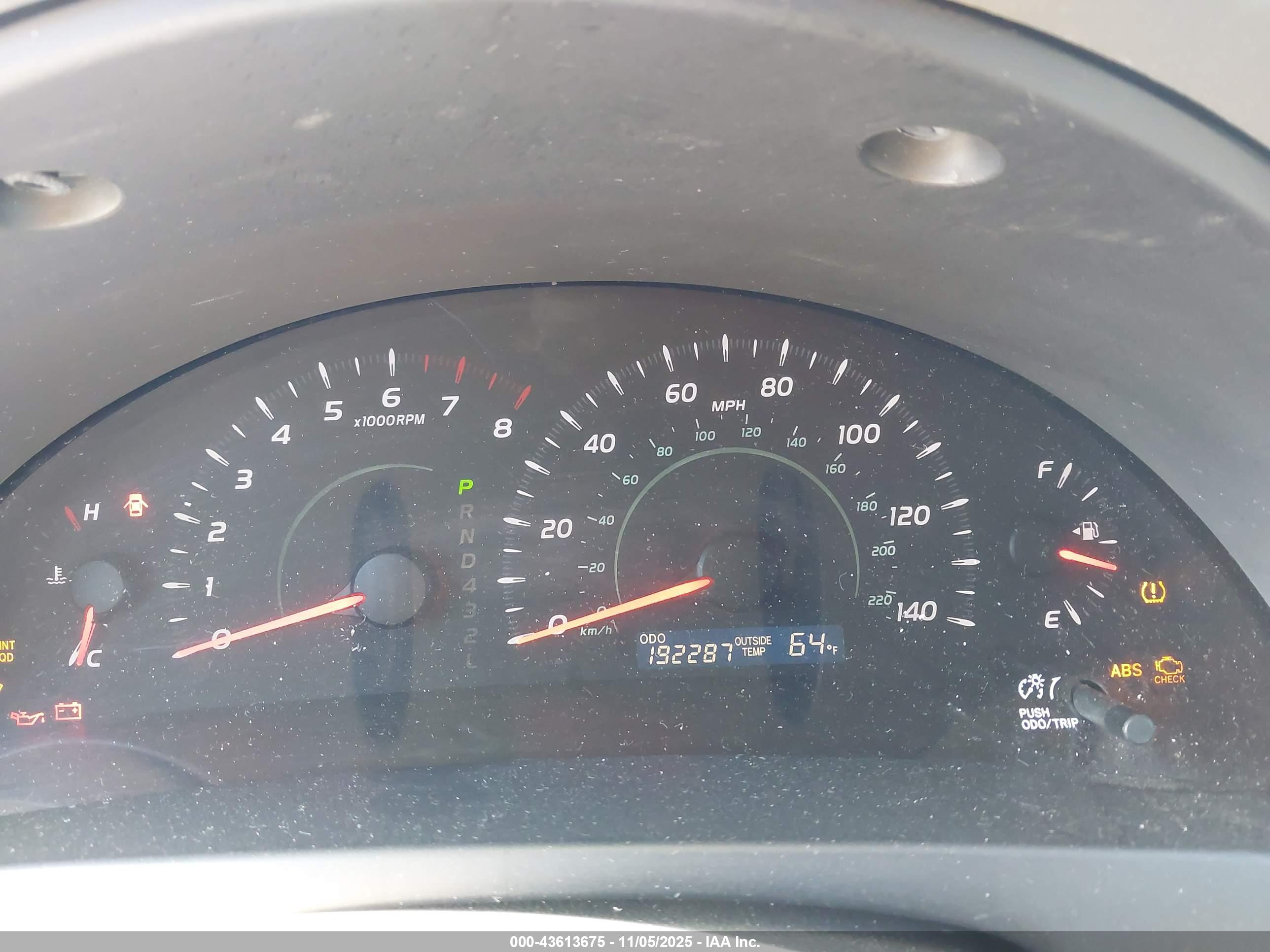 TOYOTA CAMRY image 7