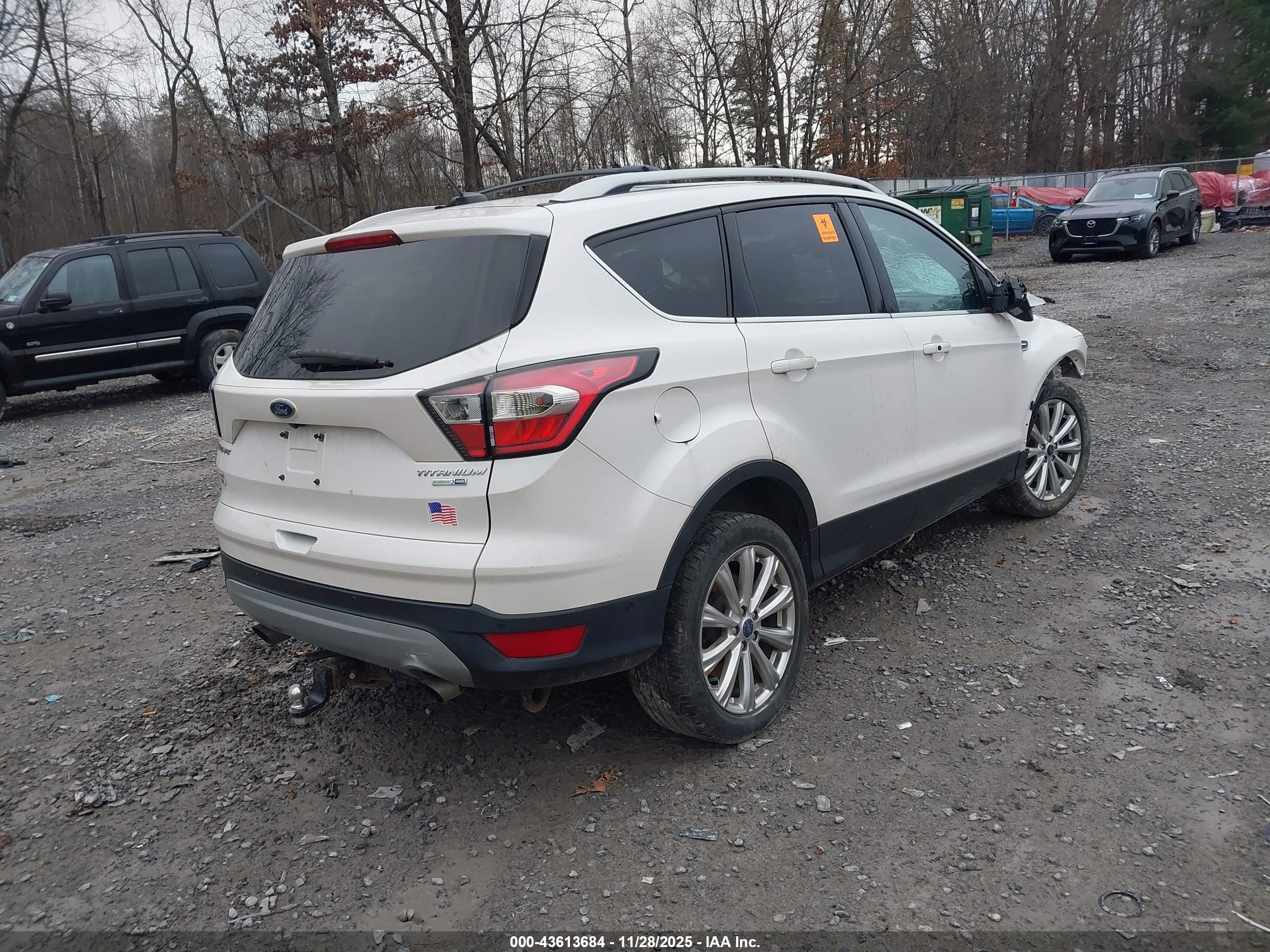 FORD ESCAPE image 4