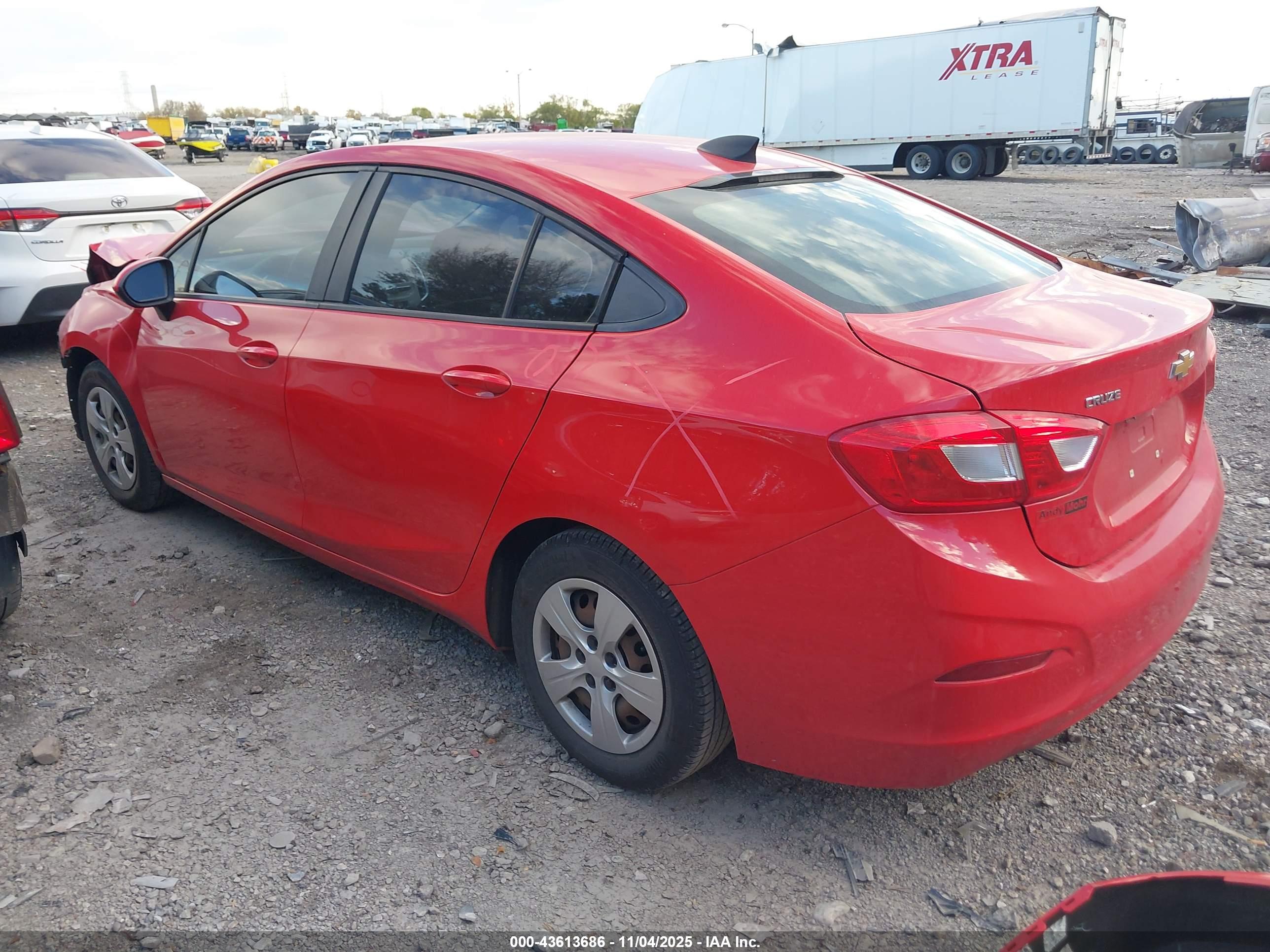 CHEVROLET CRUZE image 3