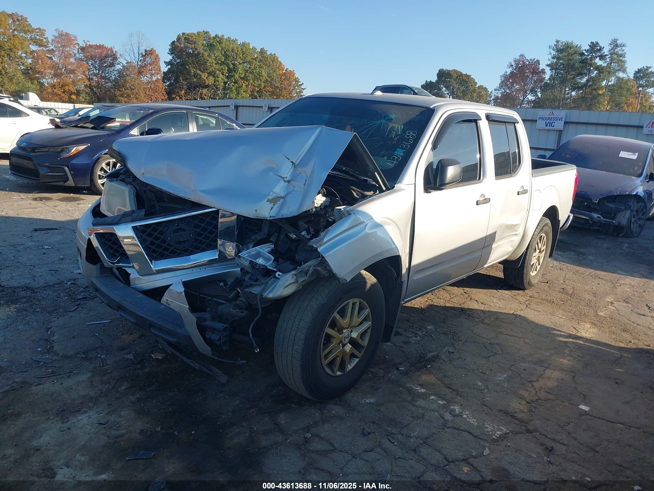 NISSAN FRONTIER image 2