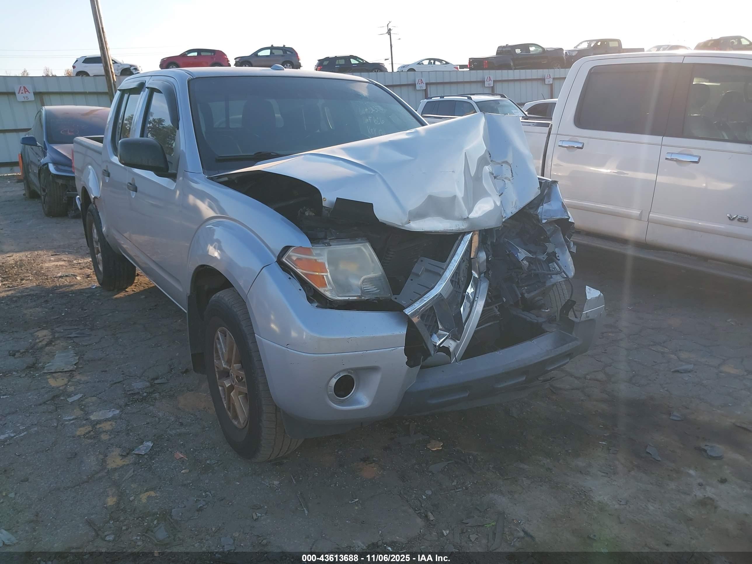 NISSAN FRONTIER image 6