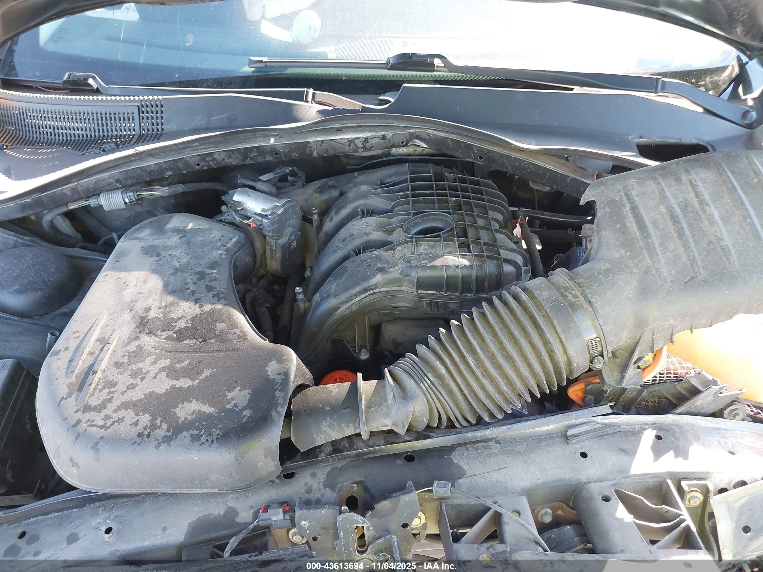 CHRYSLER 300C image 10