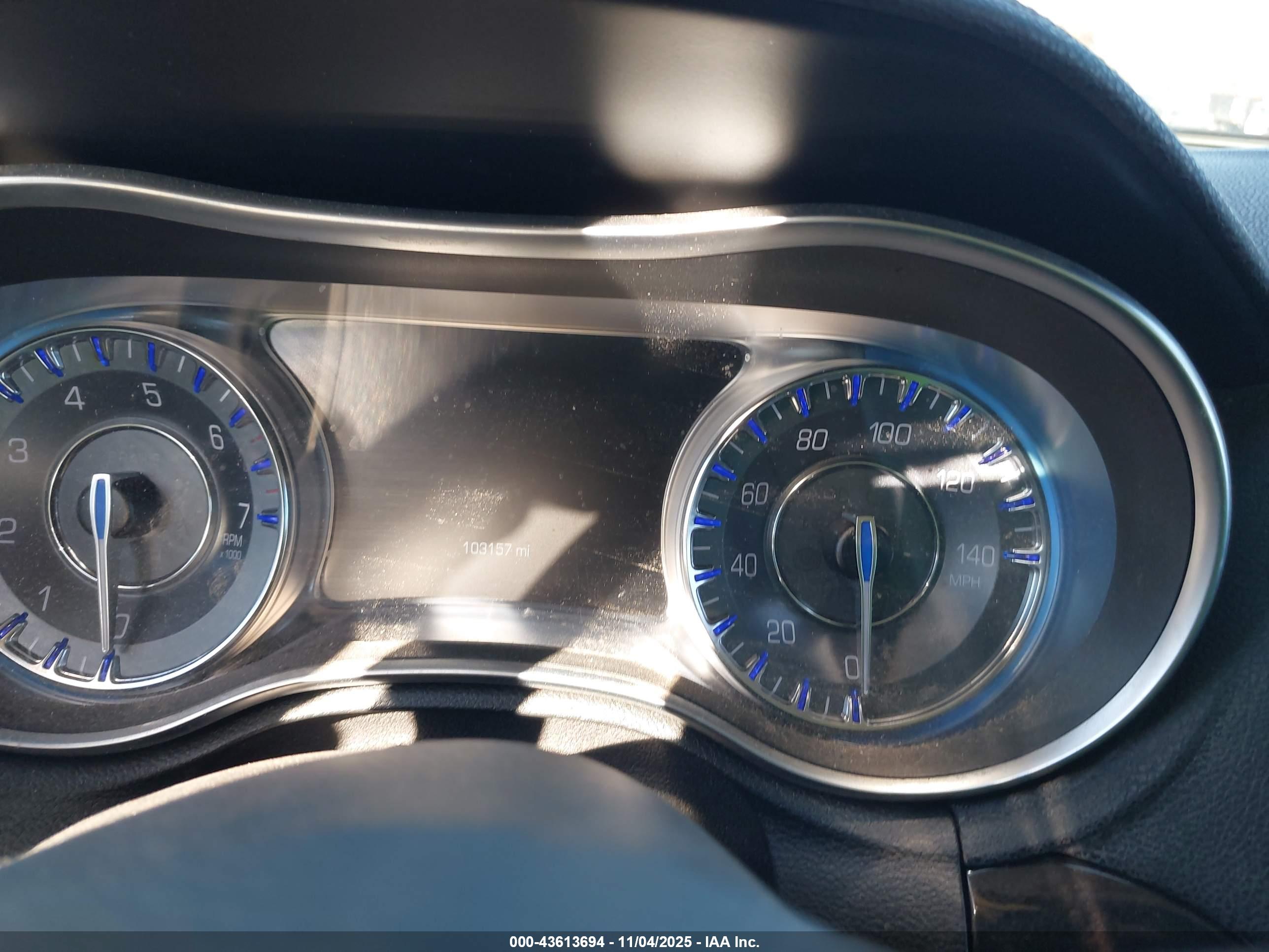 CHRYSLER 300C image 7