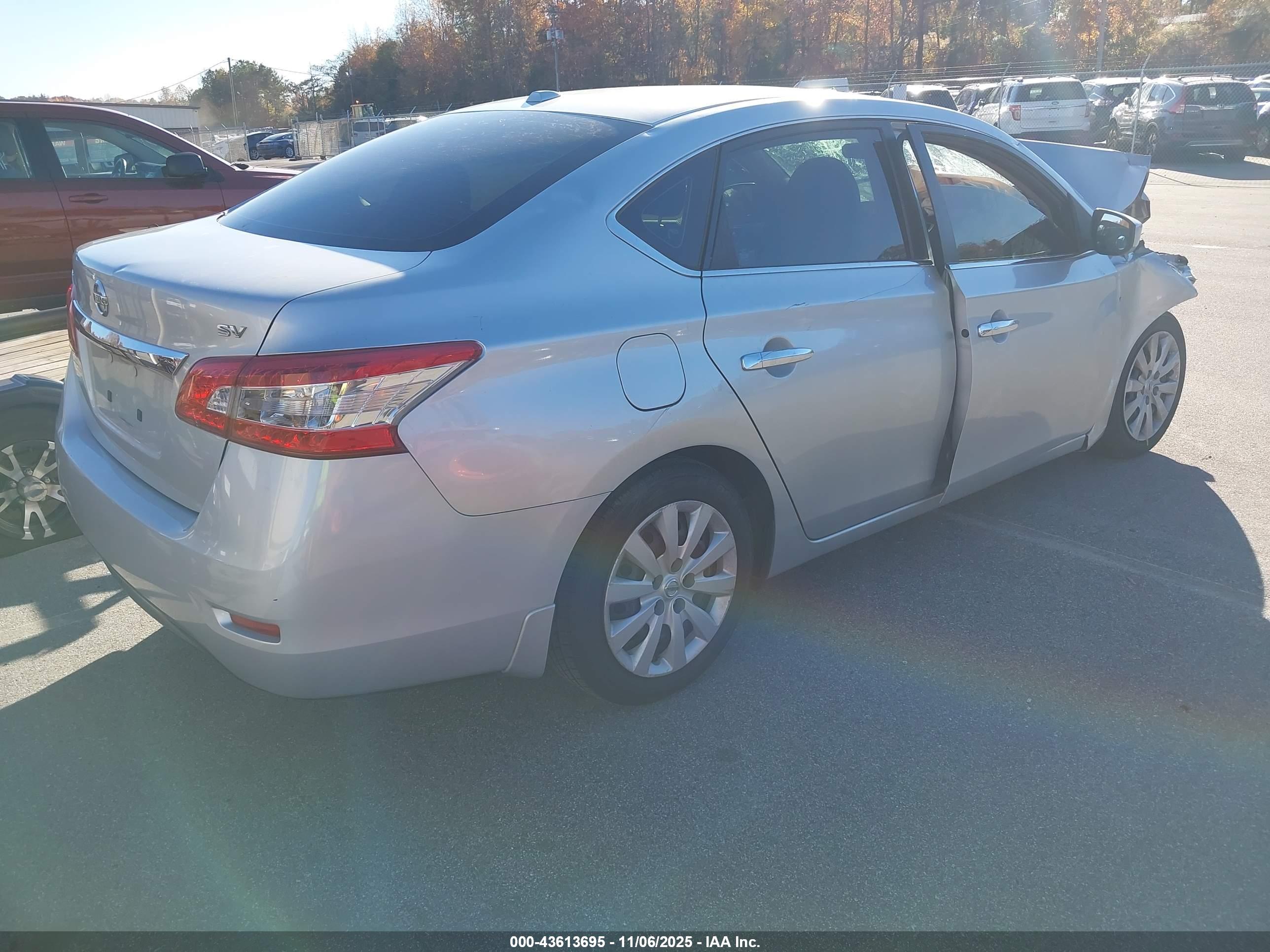 NISSAN SENTRA image 4