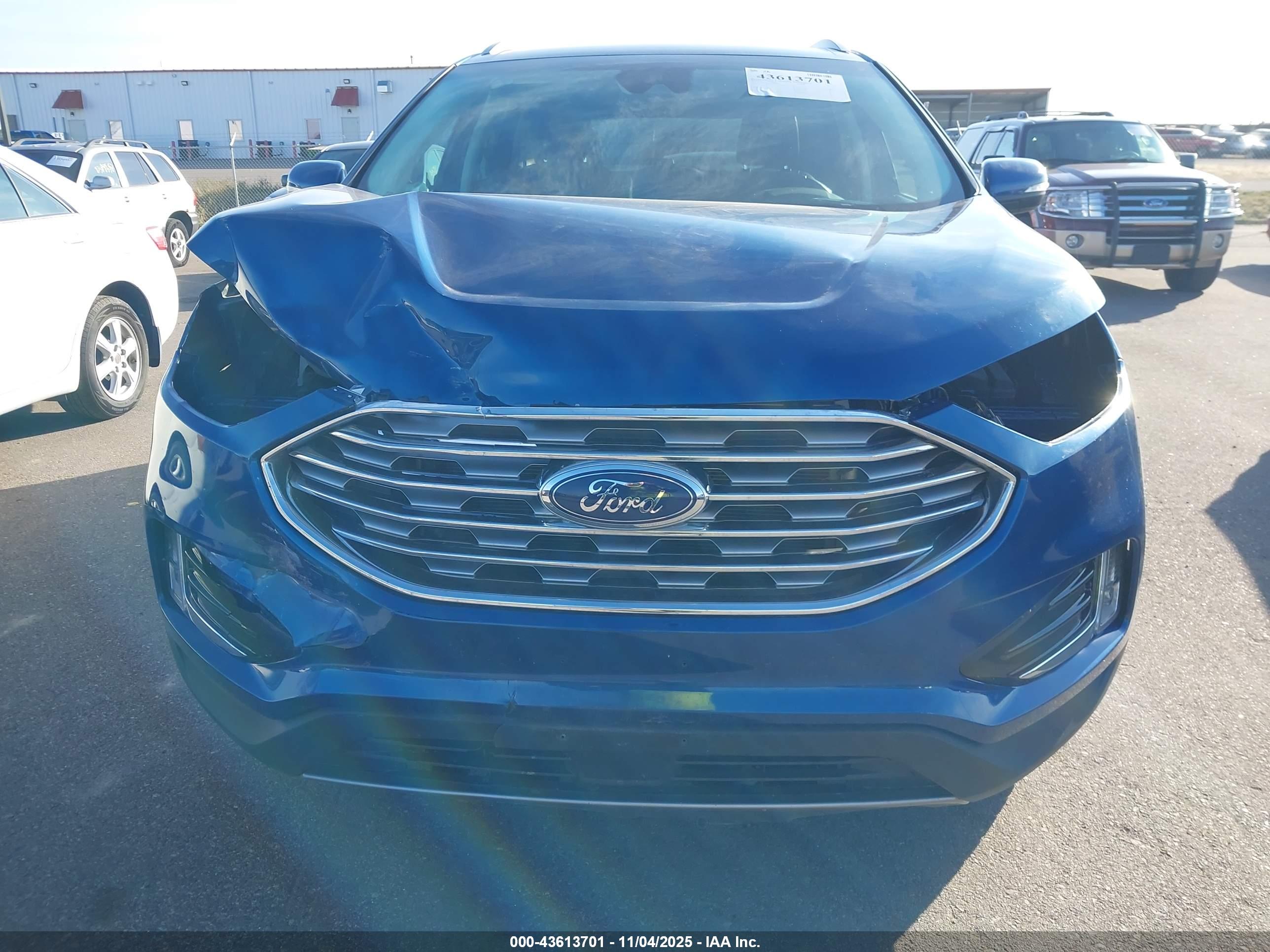 FORD EDGE image 6