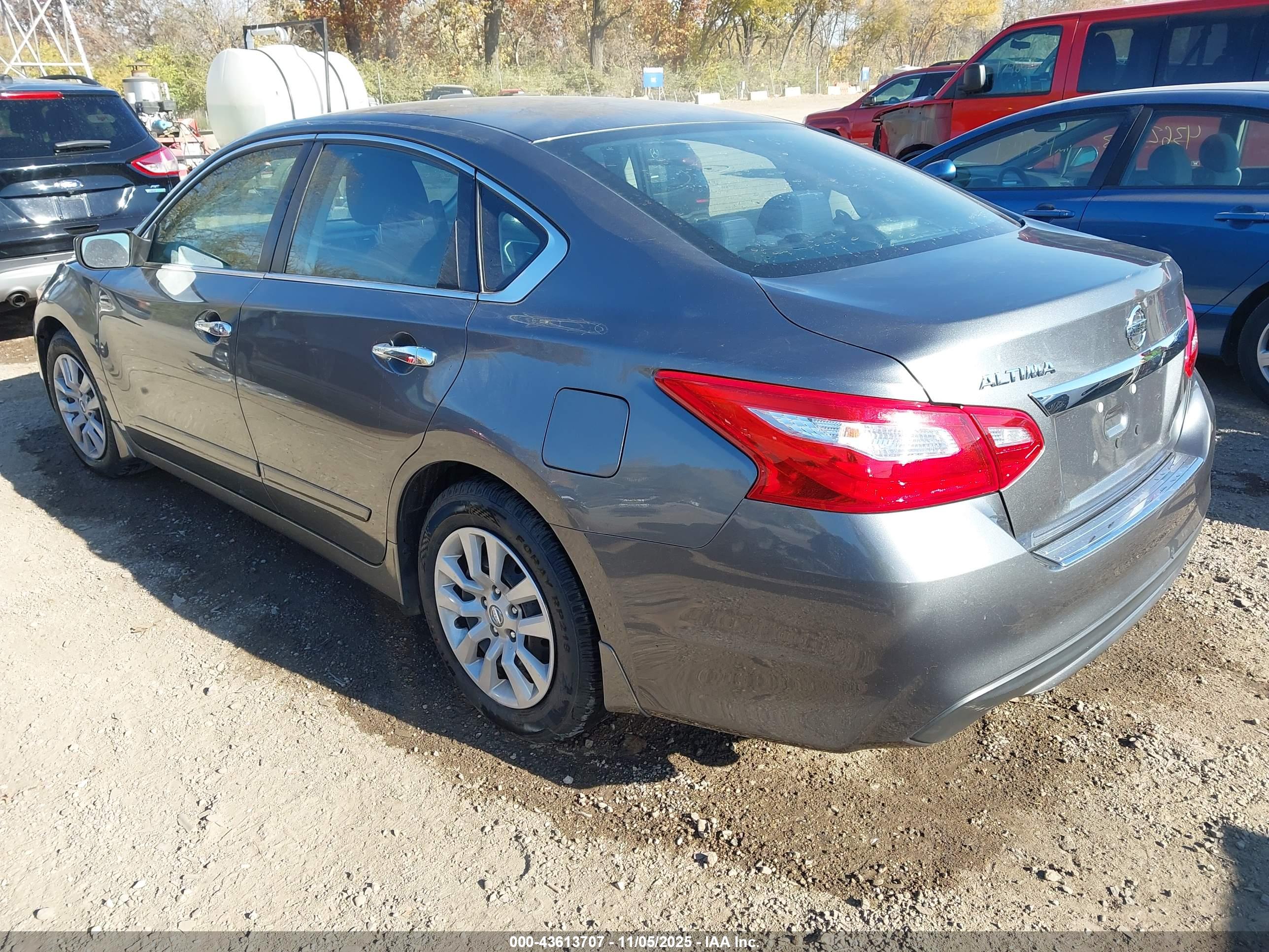 NISSAN ALTIMA image 3
