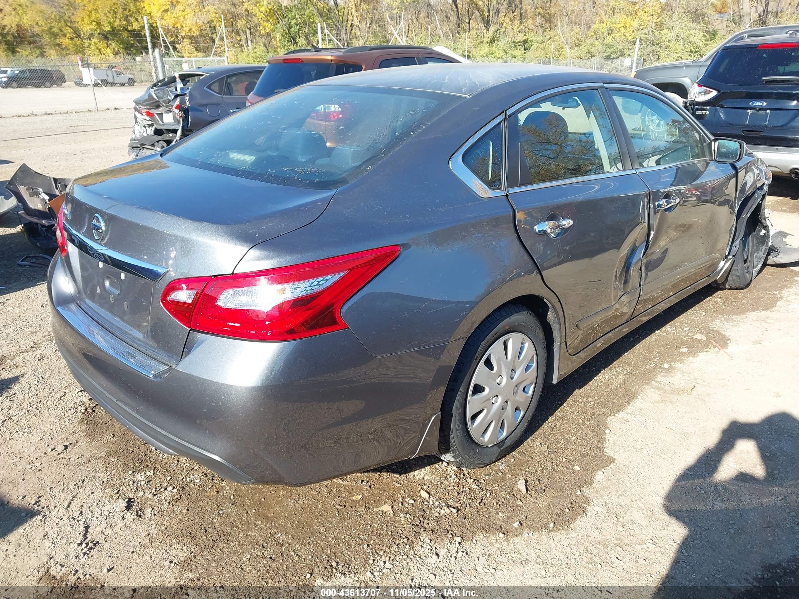 NISSAN ALTIMA image 4