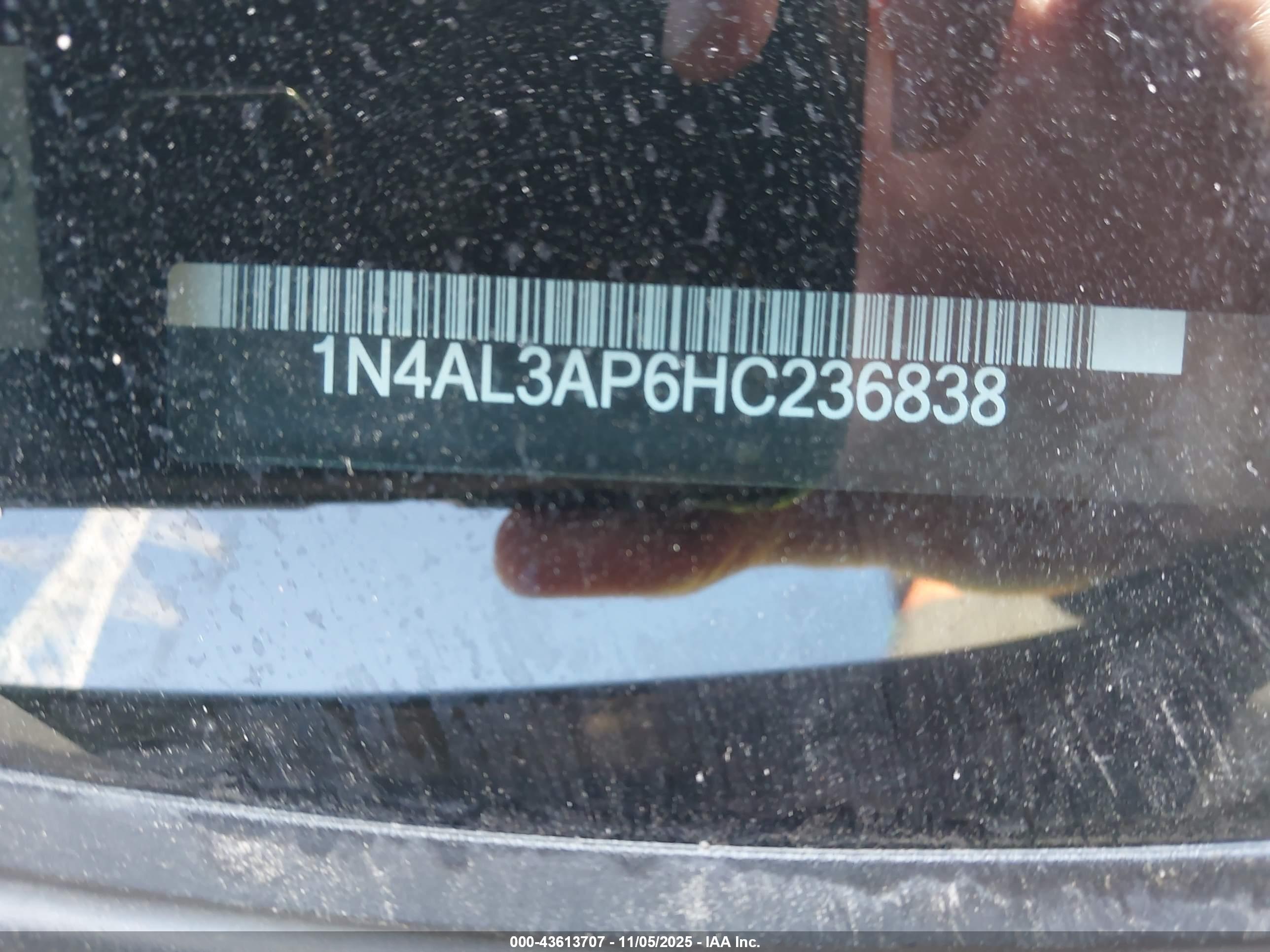 NISSAN ALTIMA image 9