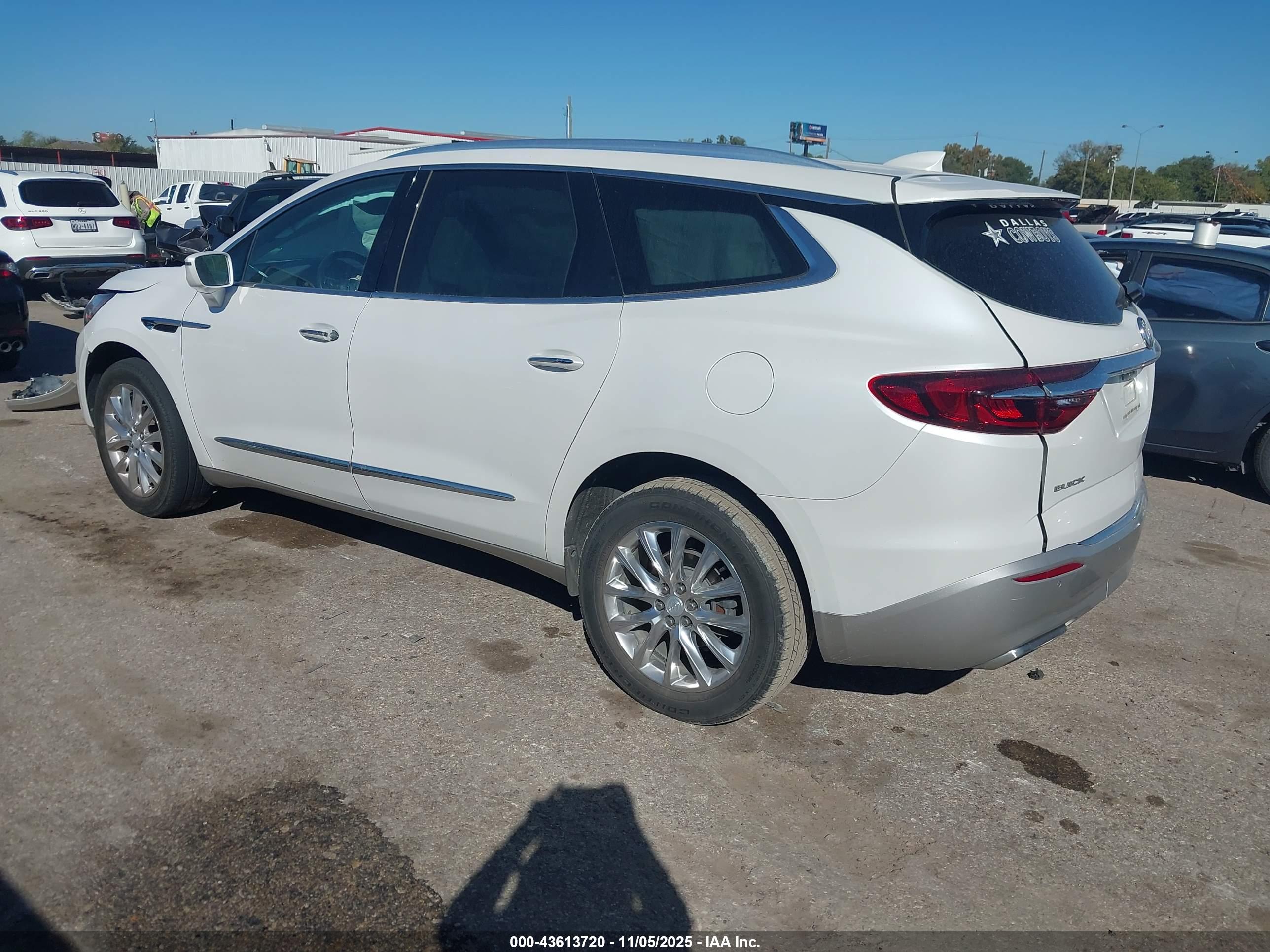 BUICK ENCLAVE image 3