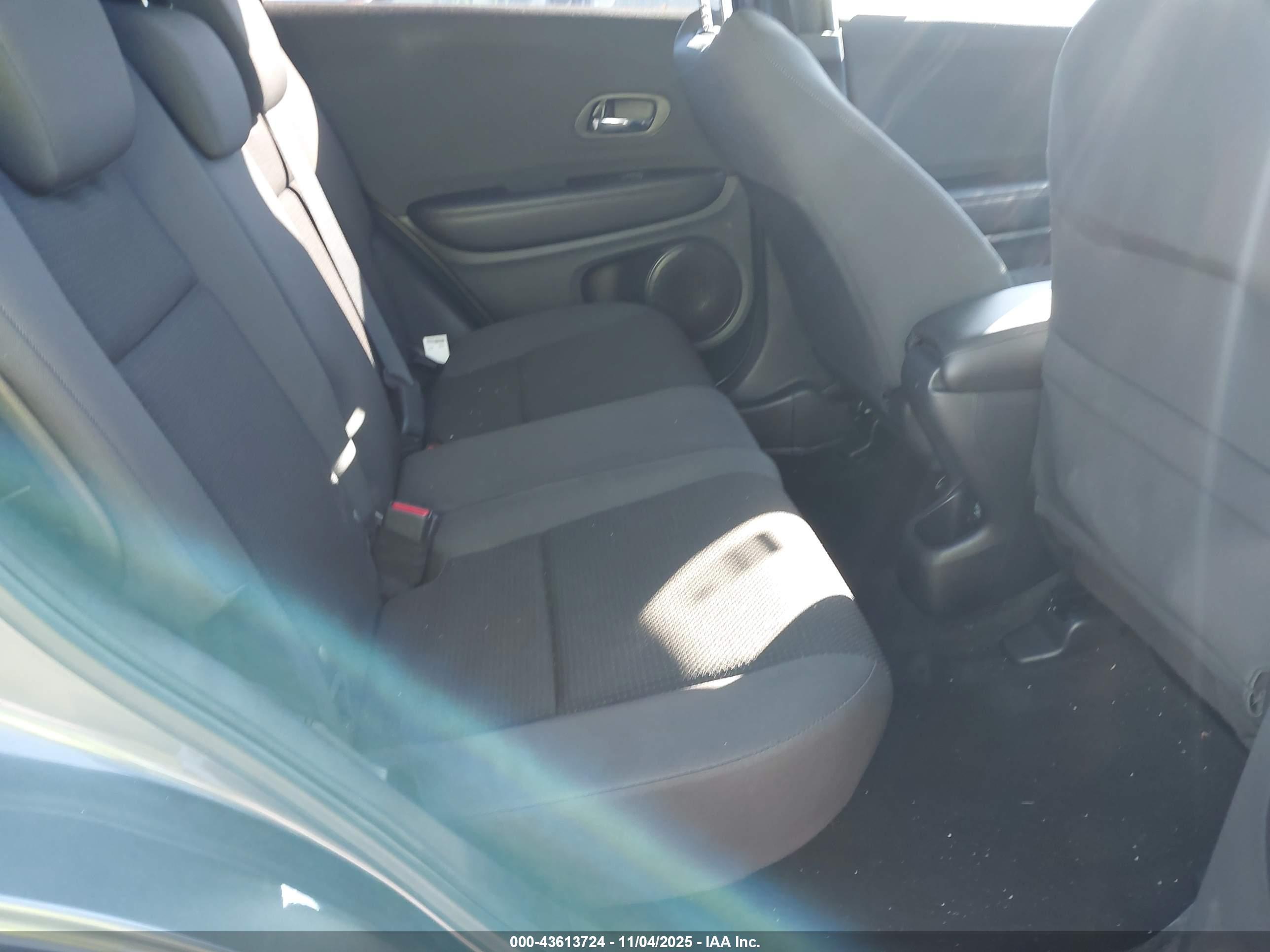 HONDA HR-V image 8