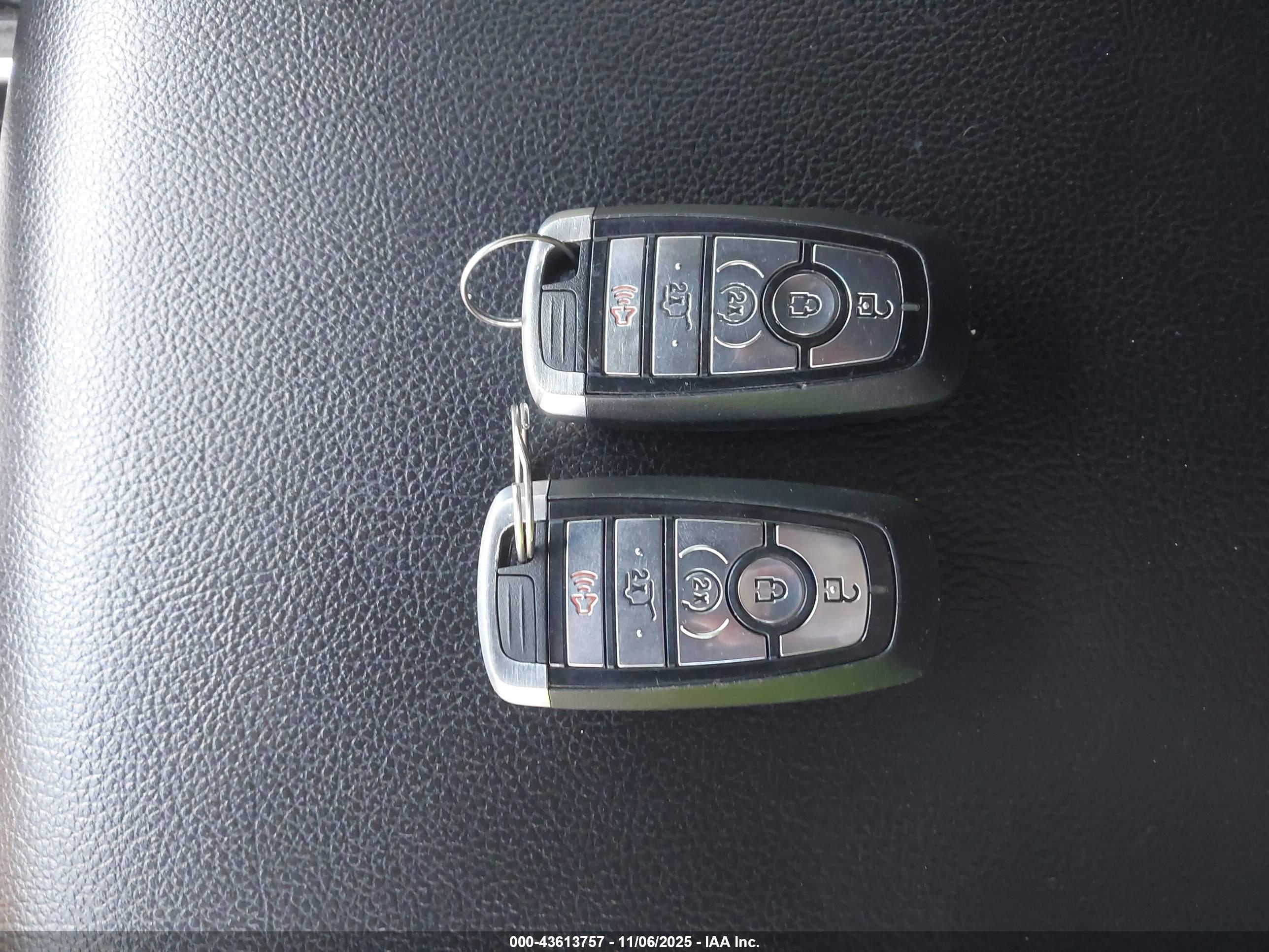 FORD EXPEDITION image 11