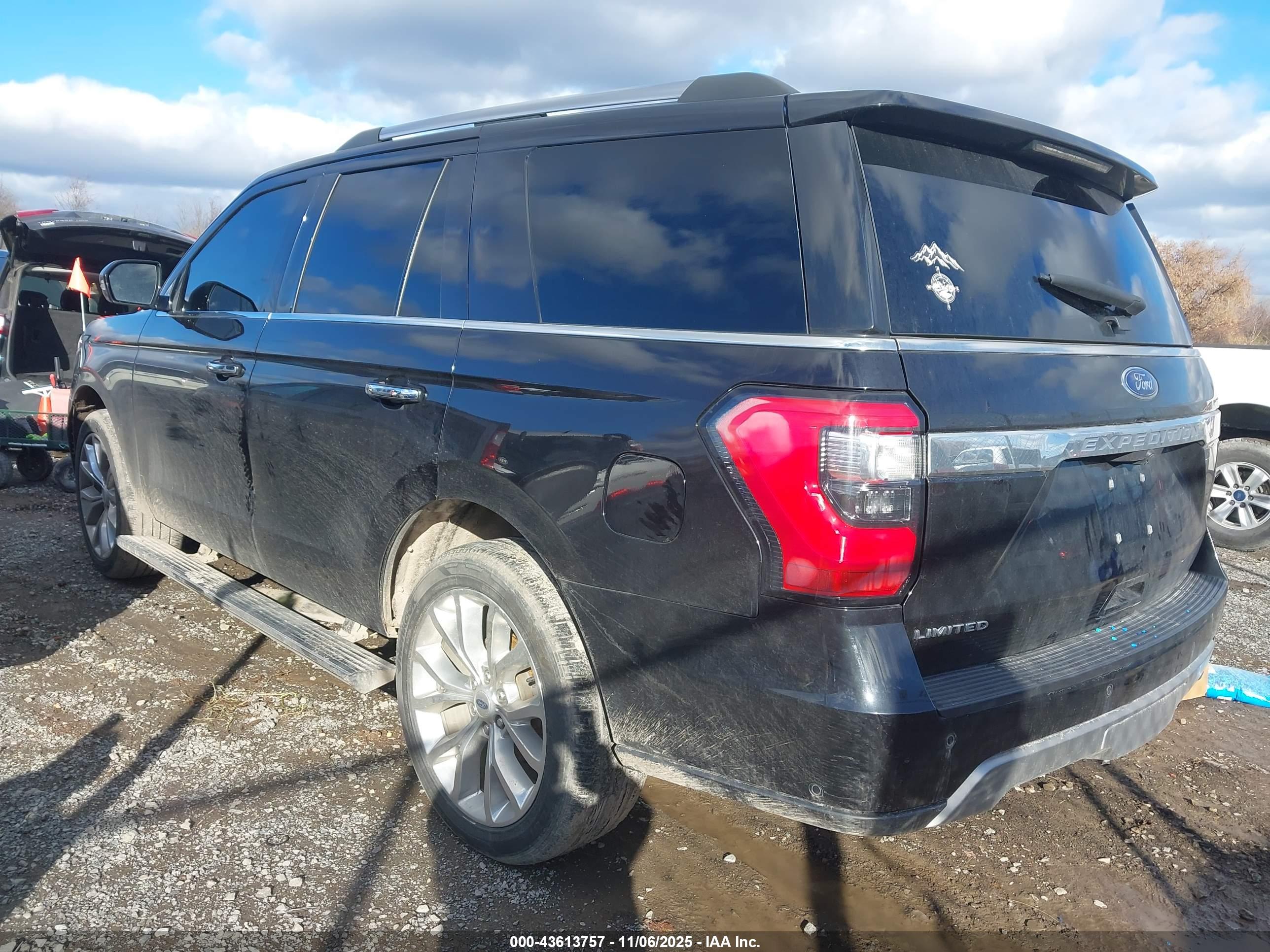 FORD EXPEDITION image 3