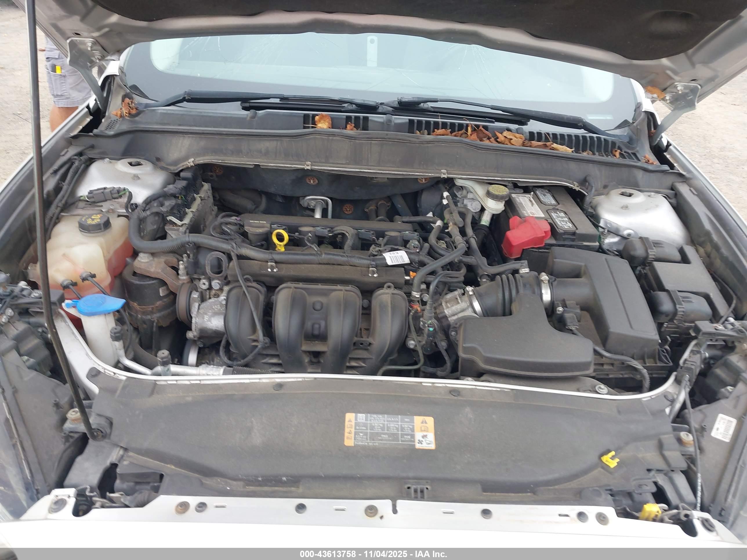 FORD FUSION image 10