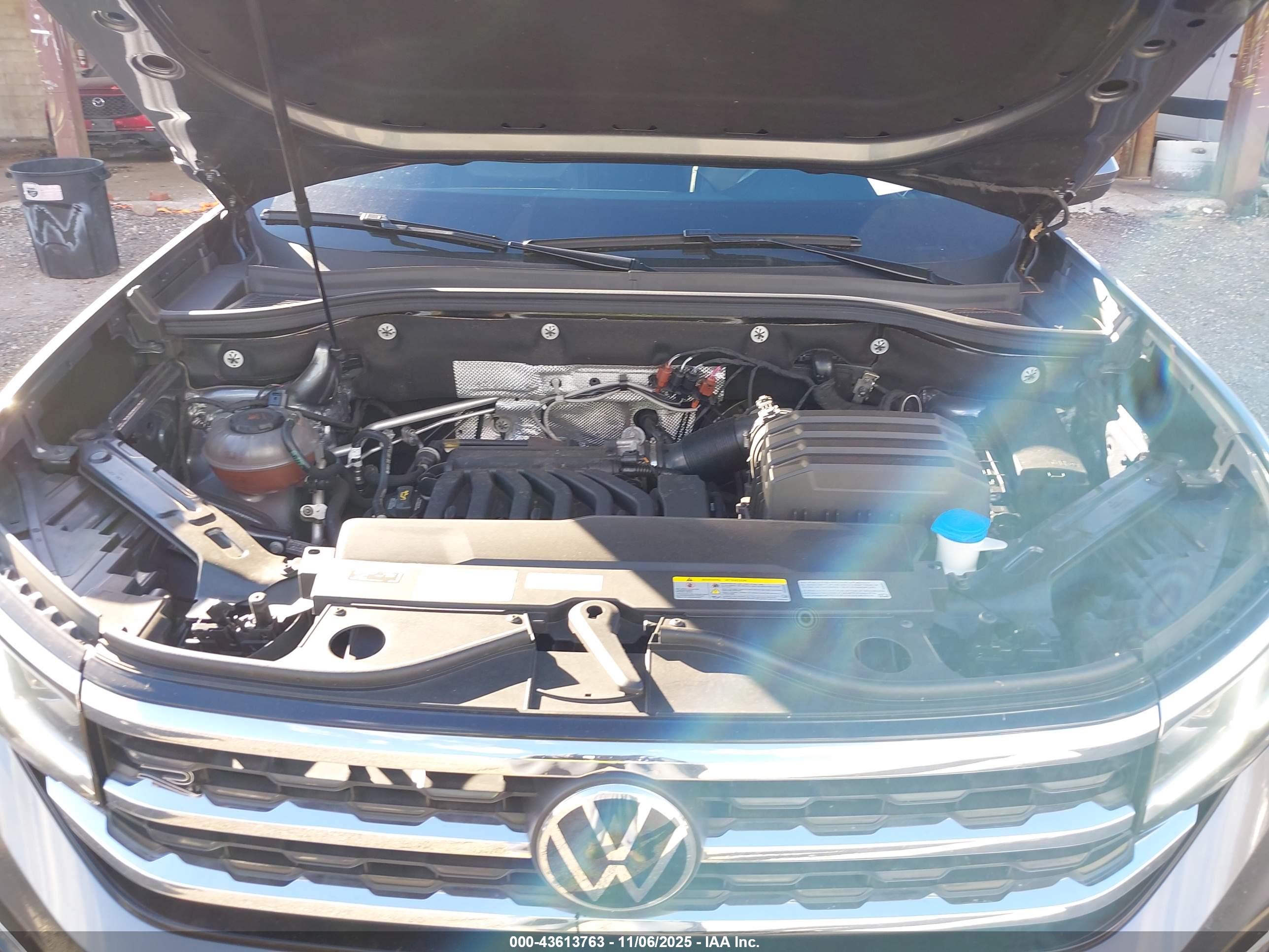 VOLKSWAGEN ATLAS image 10