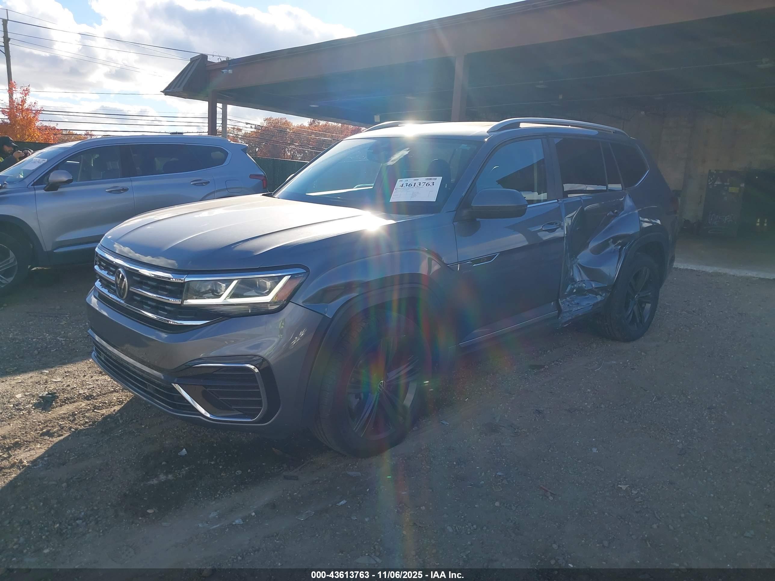 VOLKSWAGEN ATLAS image 2