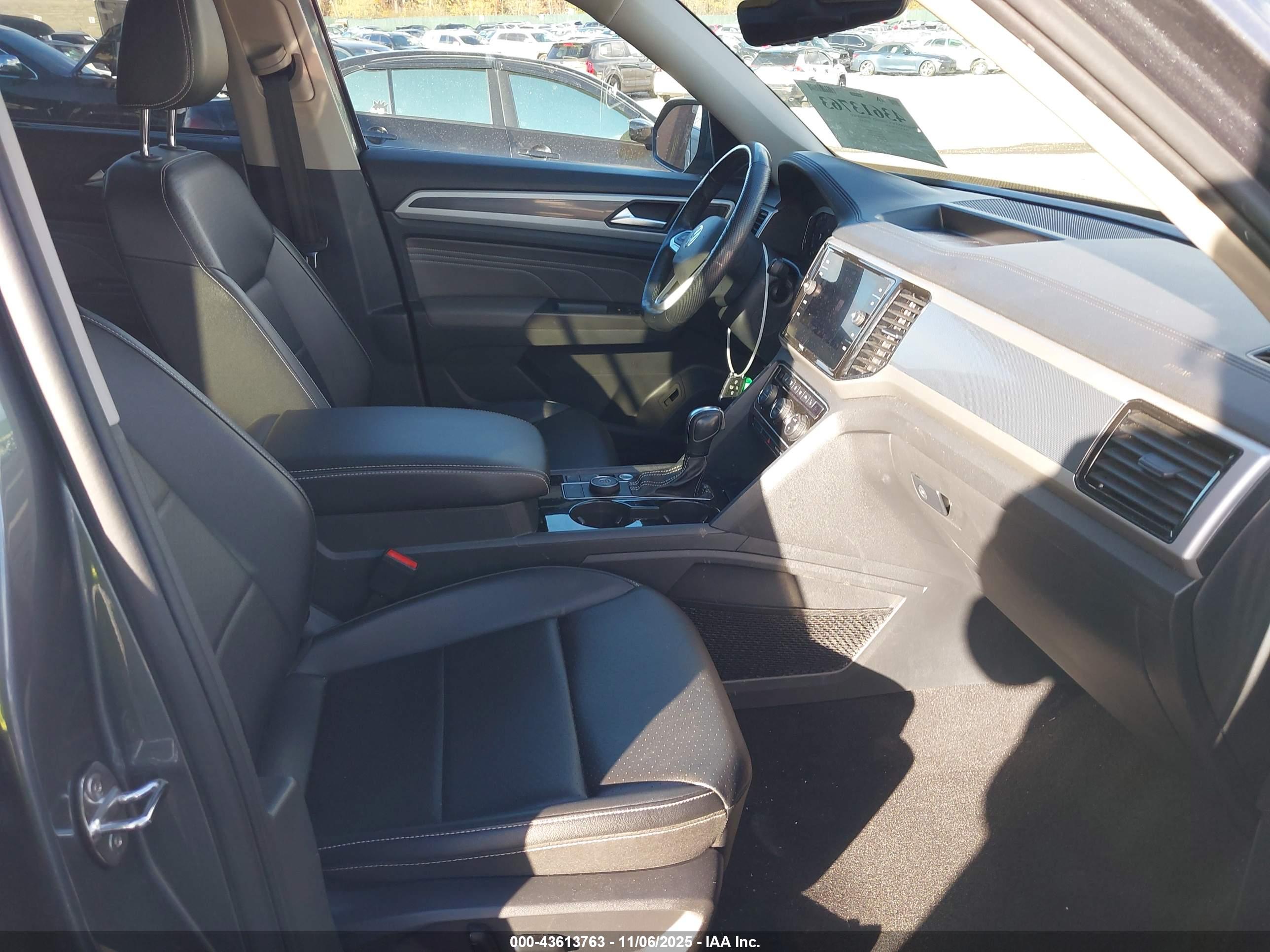 VOLKSWAGEN ATLAS image 5