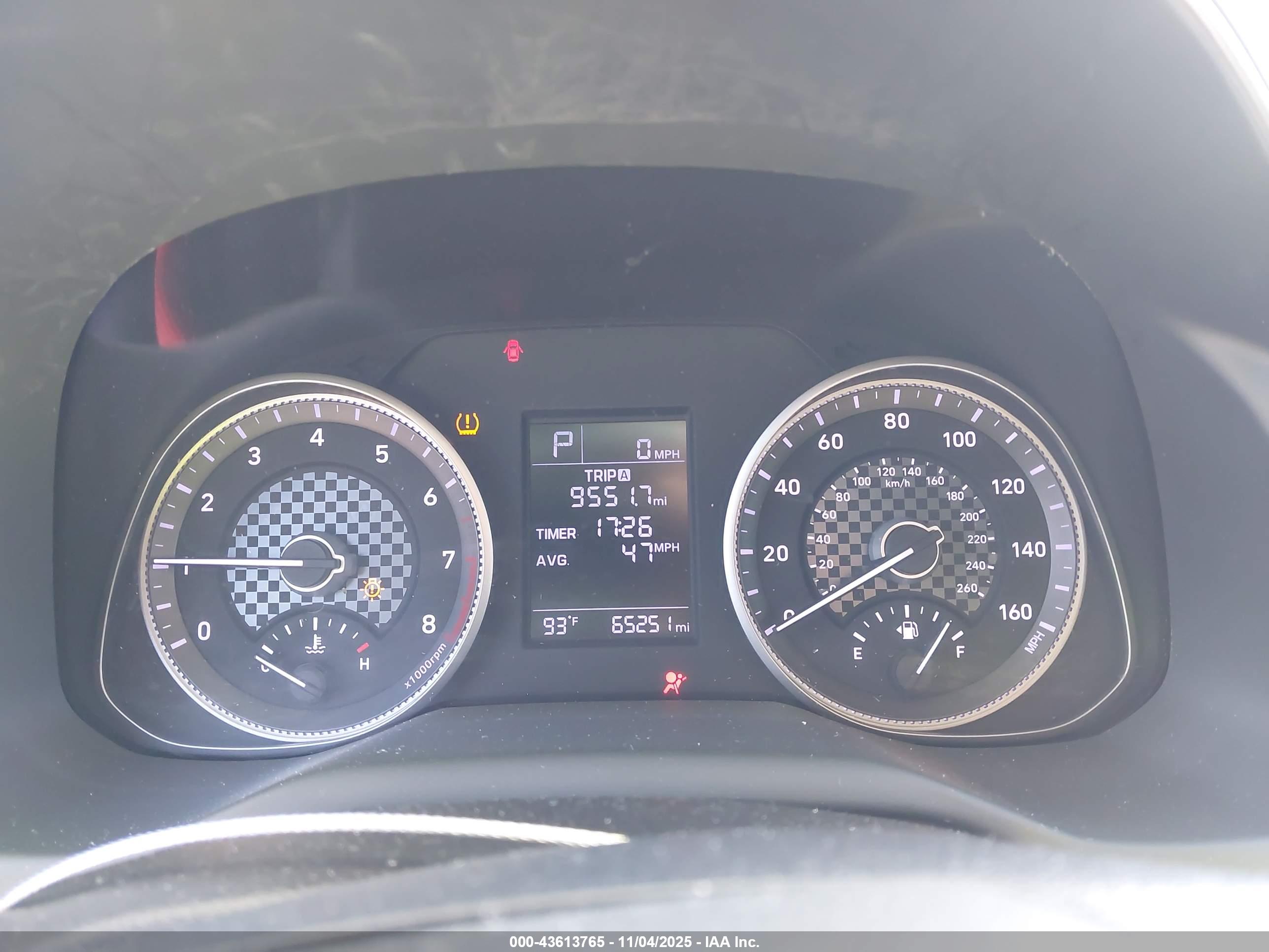 HYUNDAI ELANTRA image 7