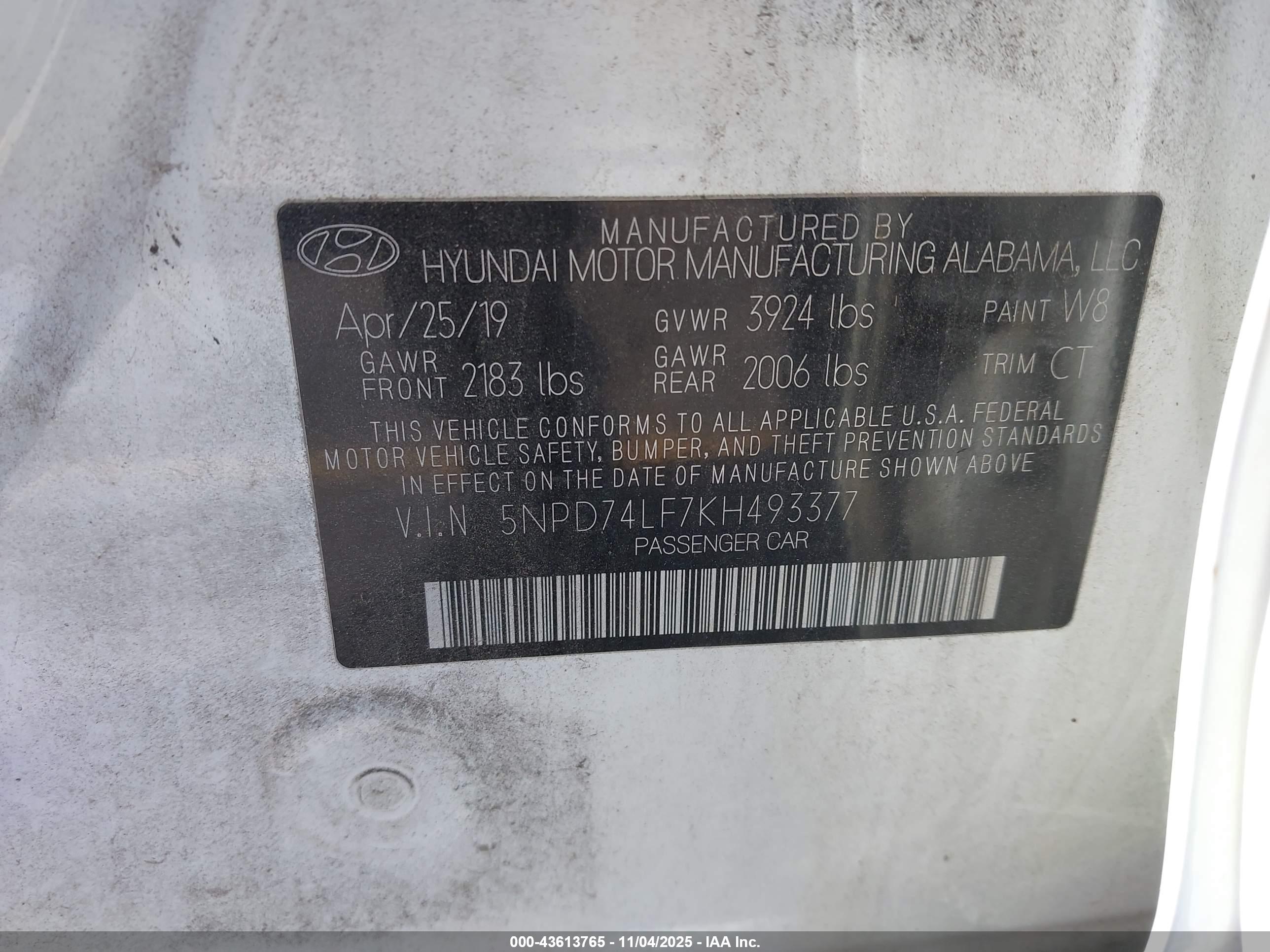 HYUNDAI ELANTRA image 9