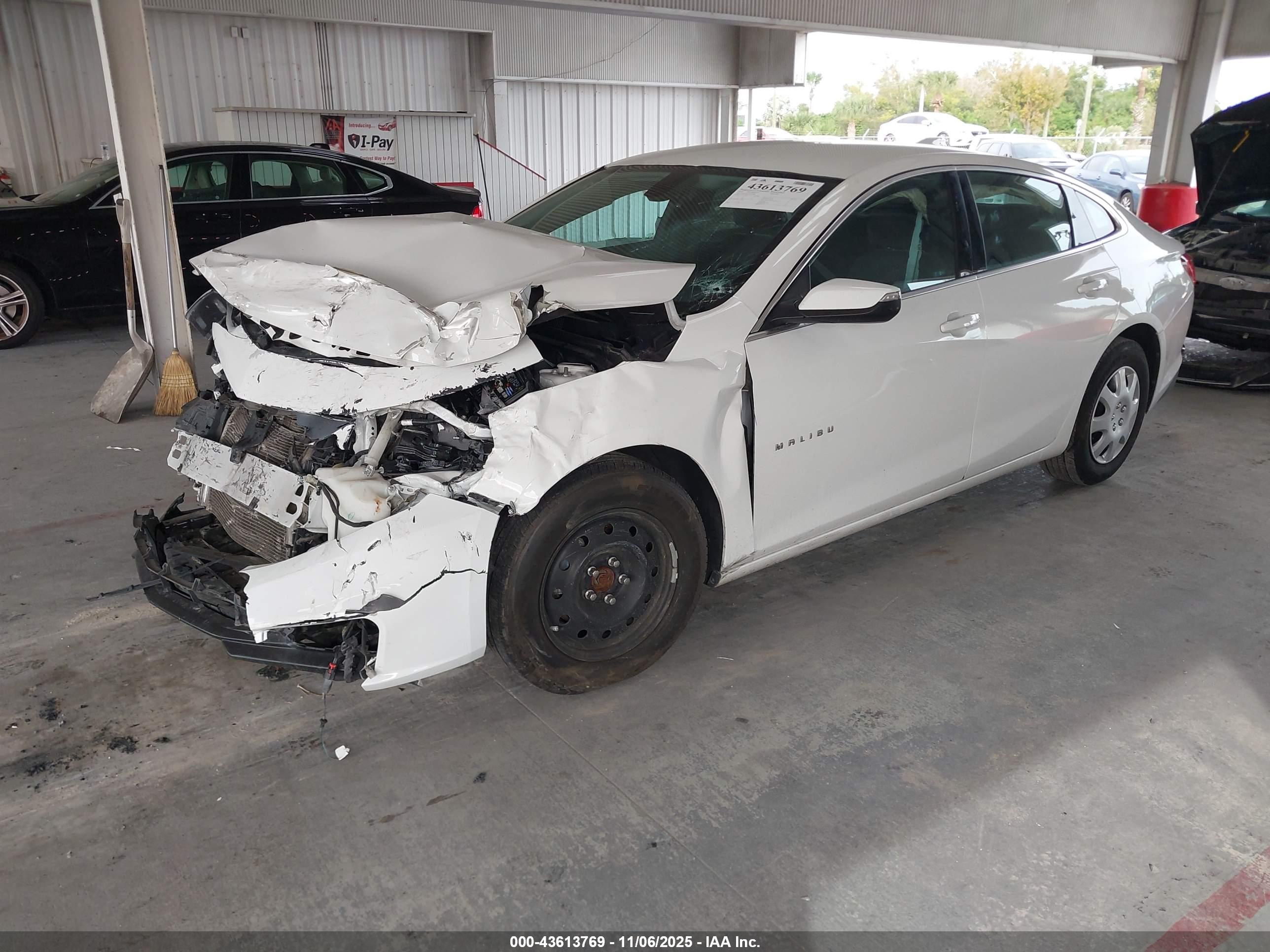 CHEVROLET MALIBU image 2