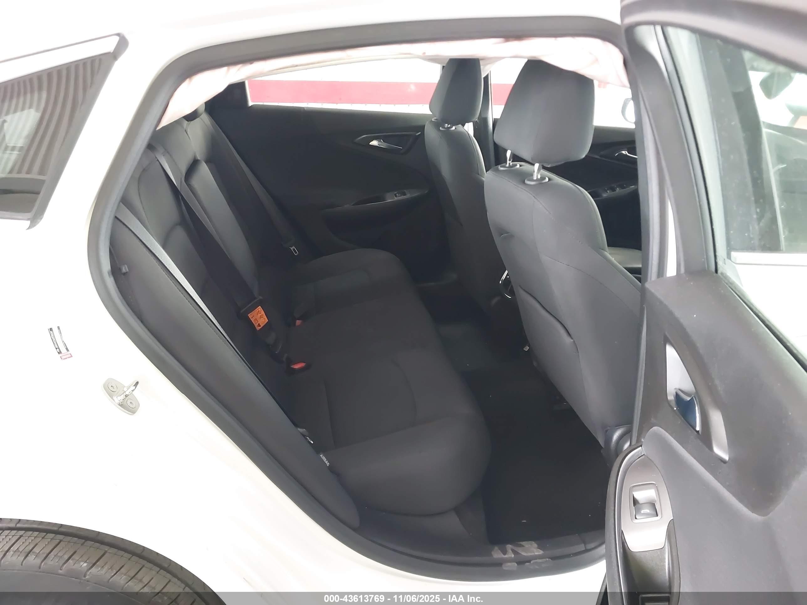 CHEVROLET MALIBU image 8